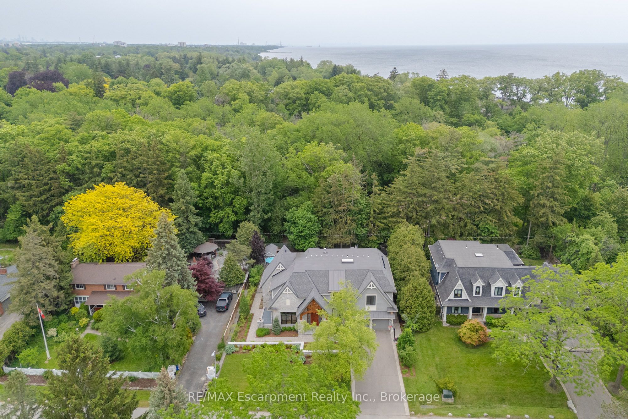 129 Wolfdale Avenue Property Photo 44