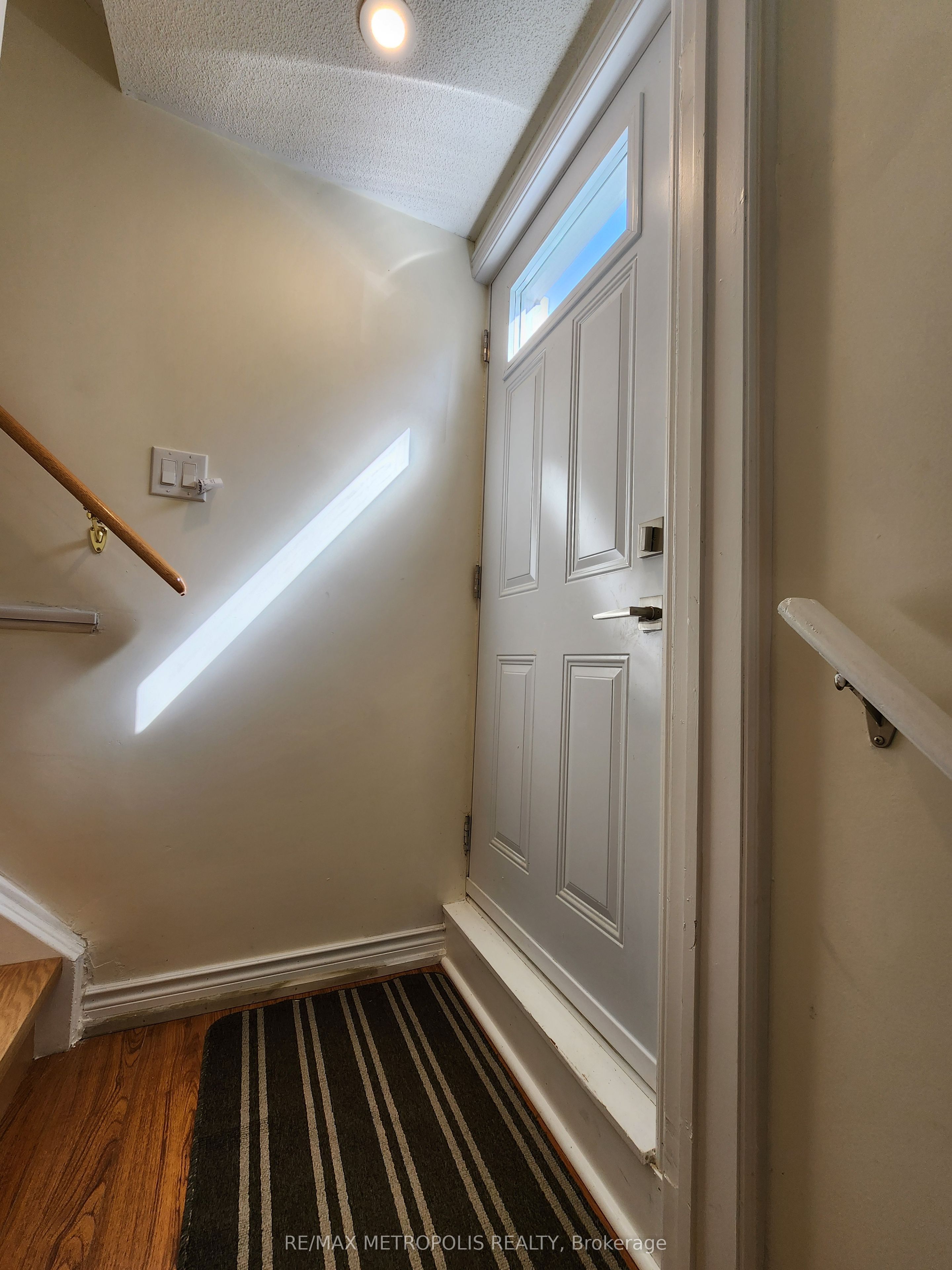 3986 Passway Road Basement Unit Property Photo 2