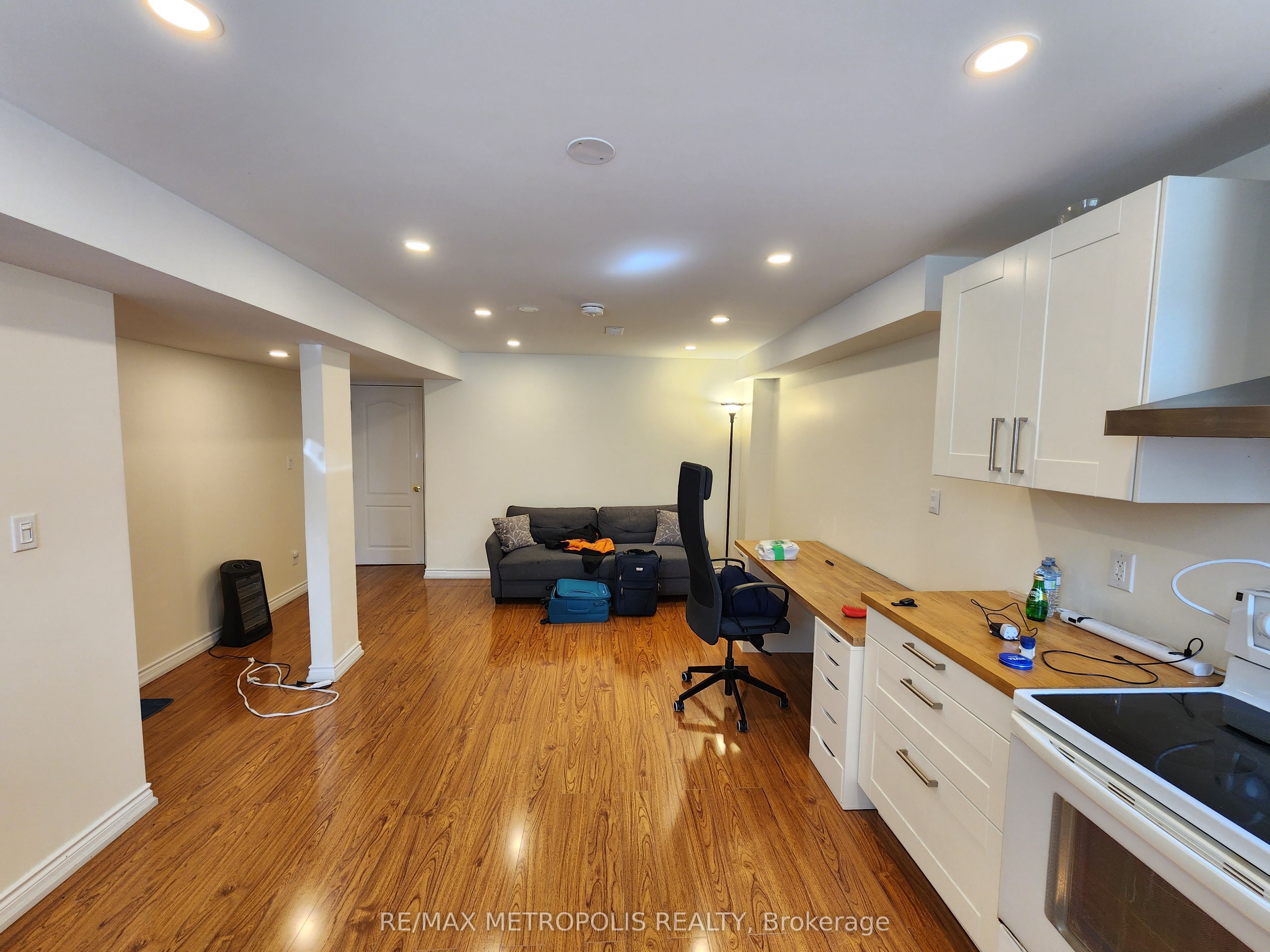3986 Passway Road Basement Unit Property Photo 4