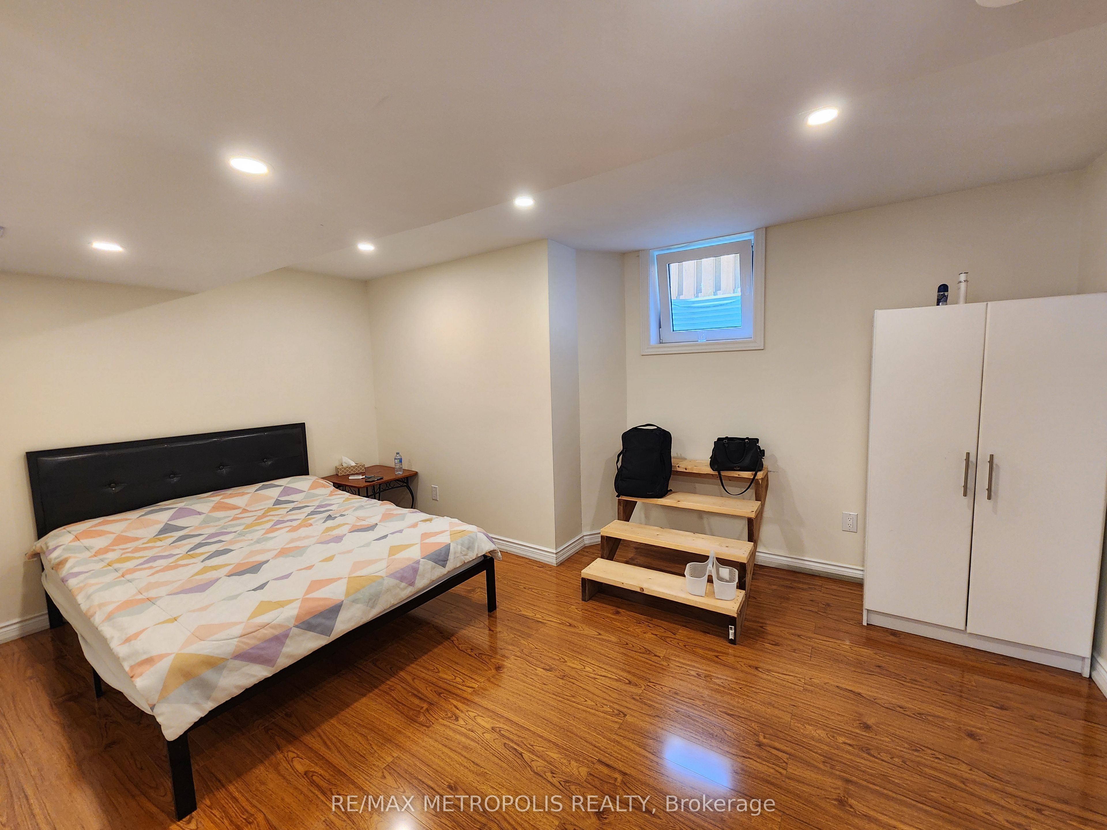 3986 Passway Road Basement Unit Property Photo 7
