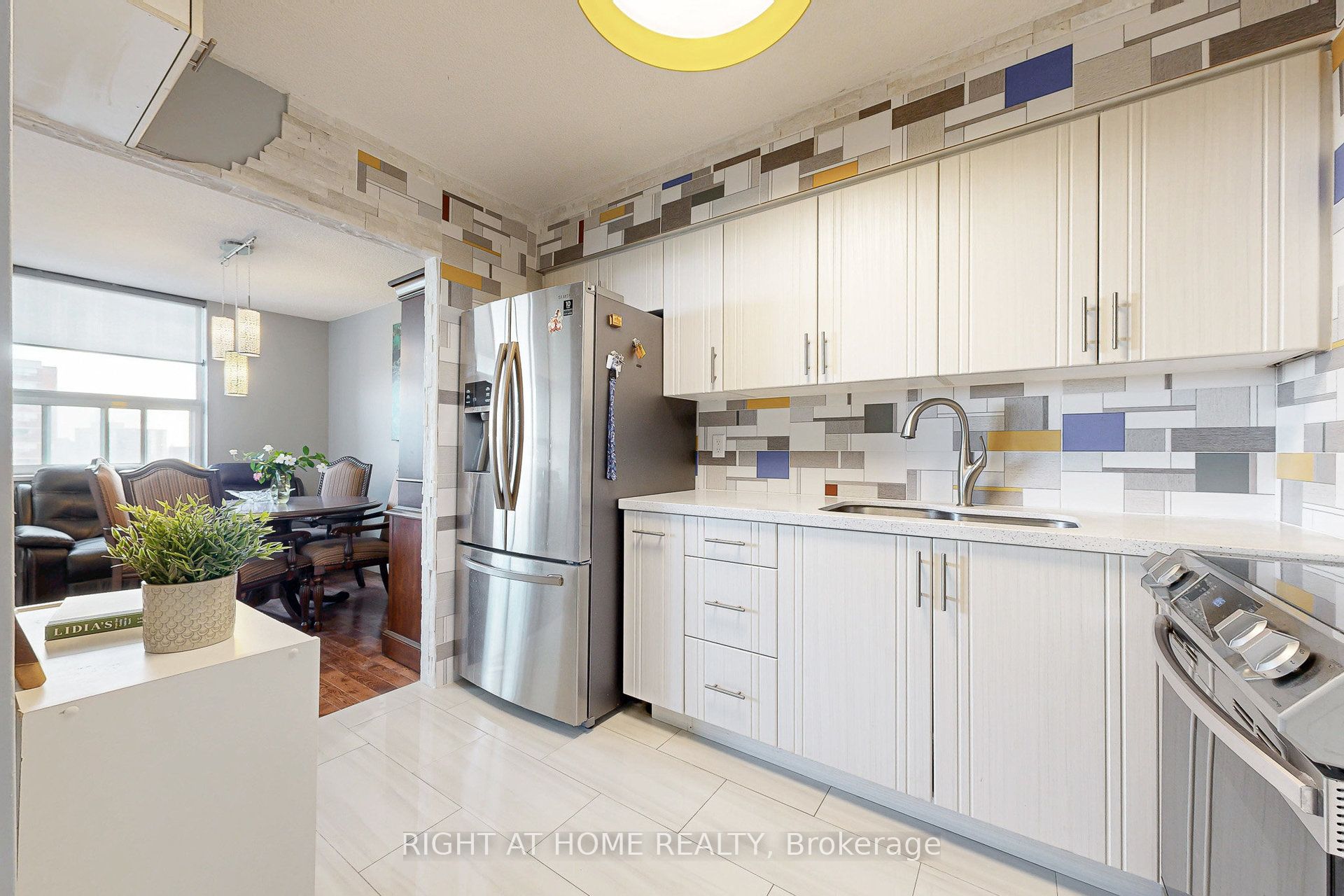 151 Larose Avenue E 907 Property Photo 13