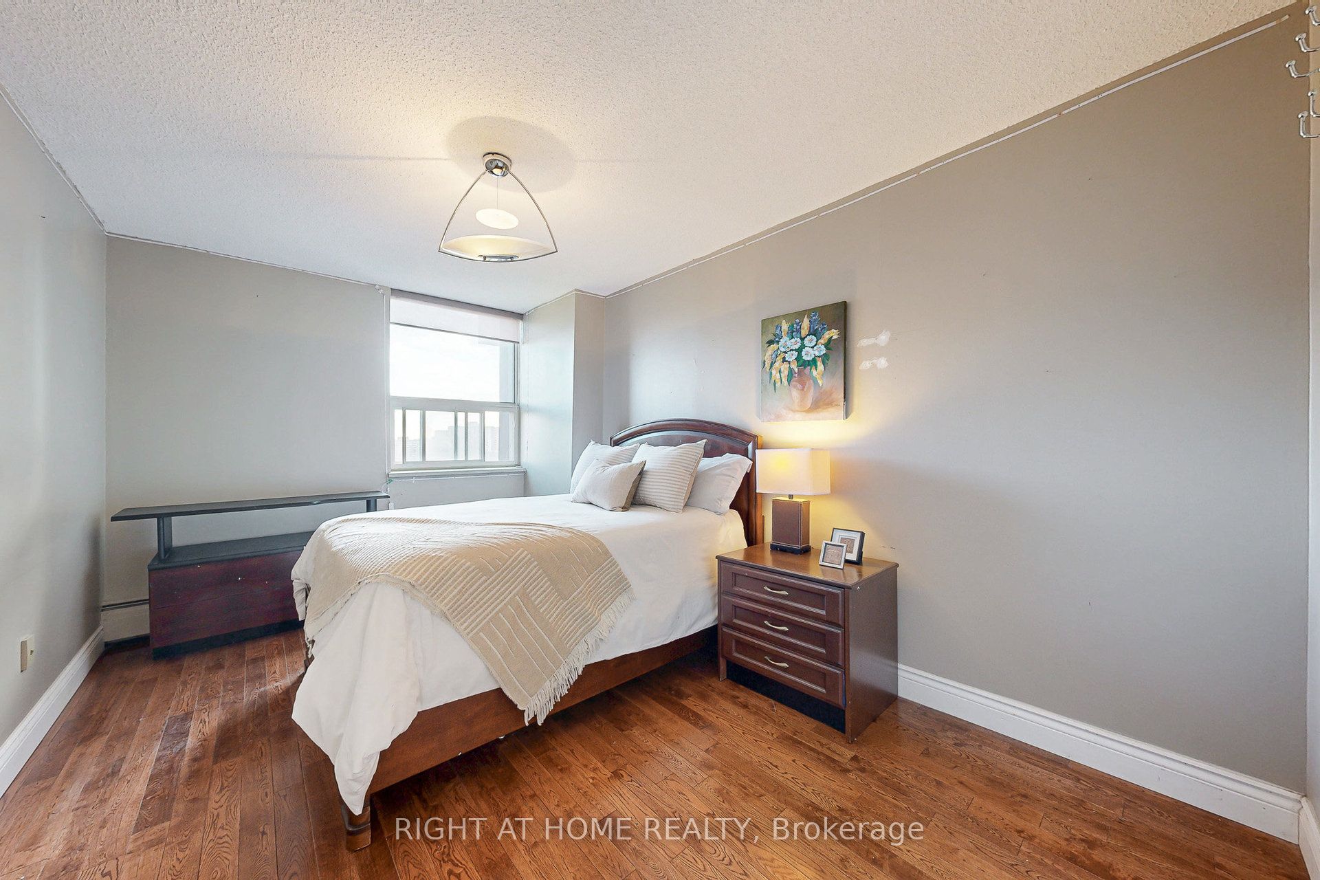151 Larose Avenue E 907 Property Photo 16