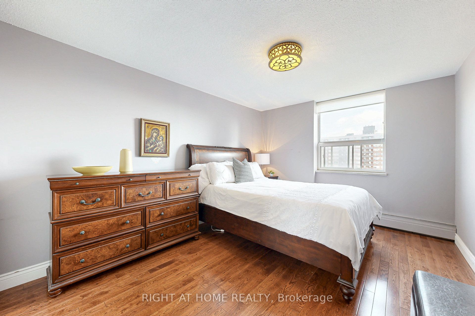 151 Larose Avenue E 907 Property Photo 18