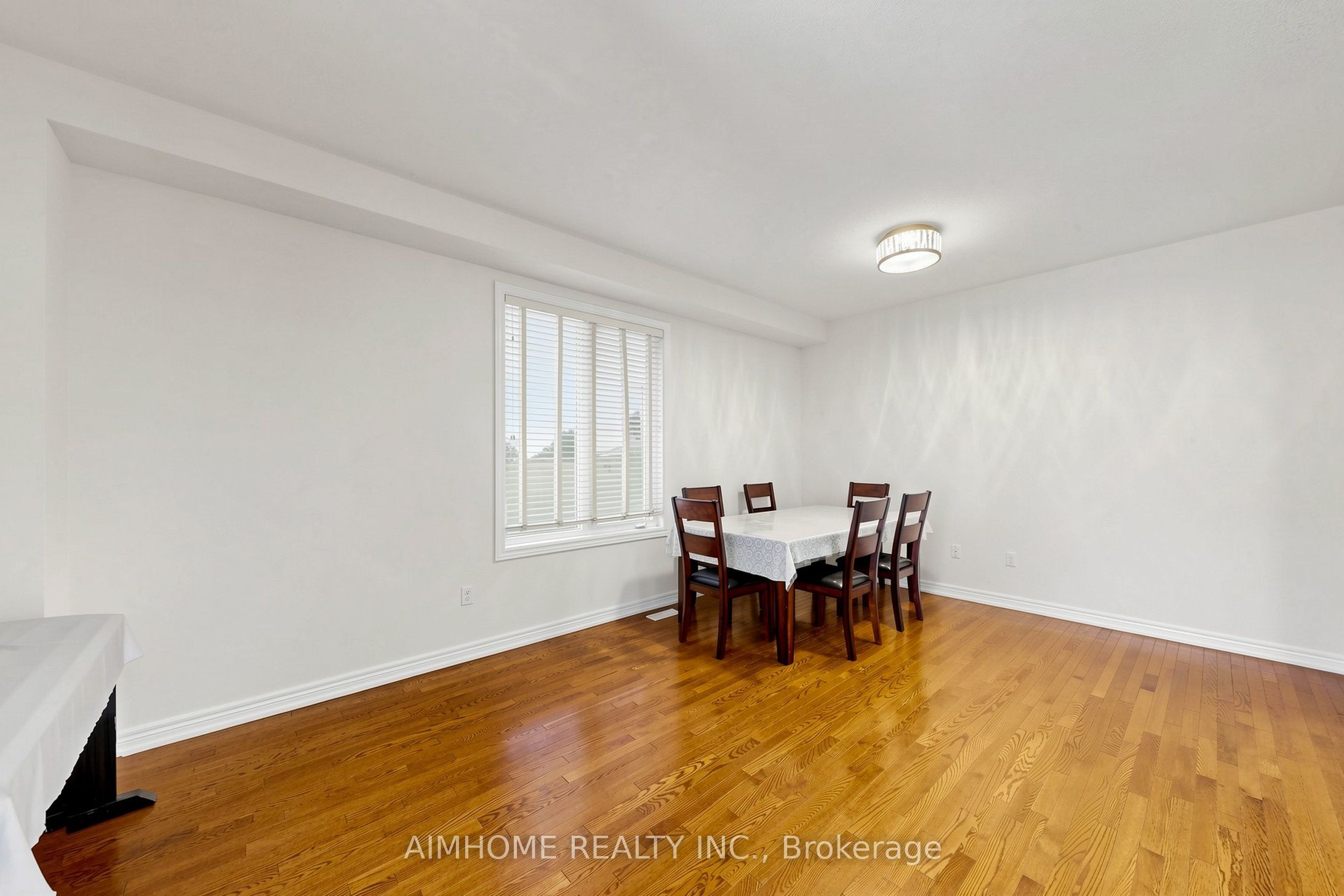 6 Valerian Street Property Photo 6