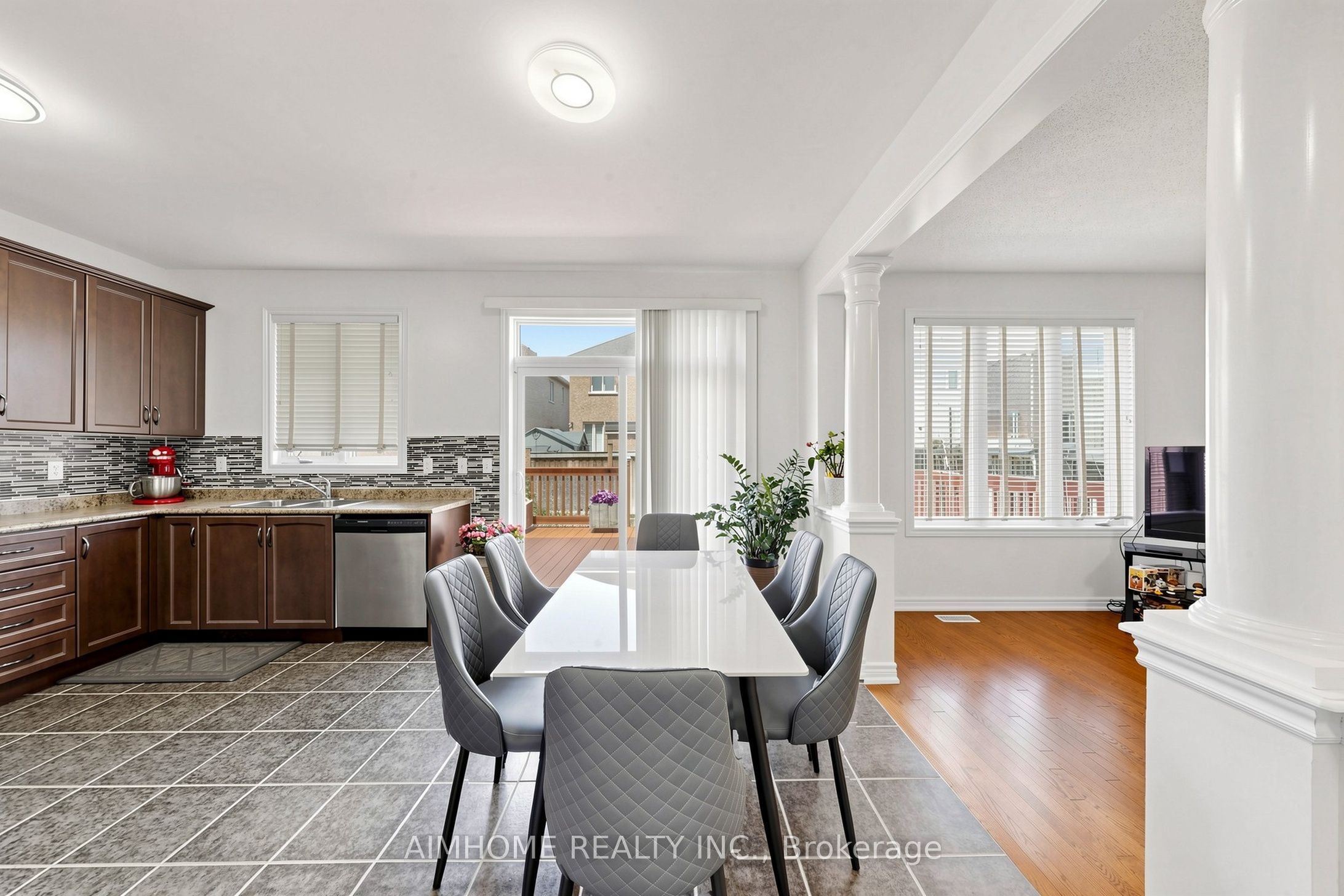 6 Valerian Street Property Photo 11