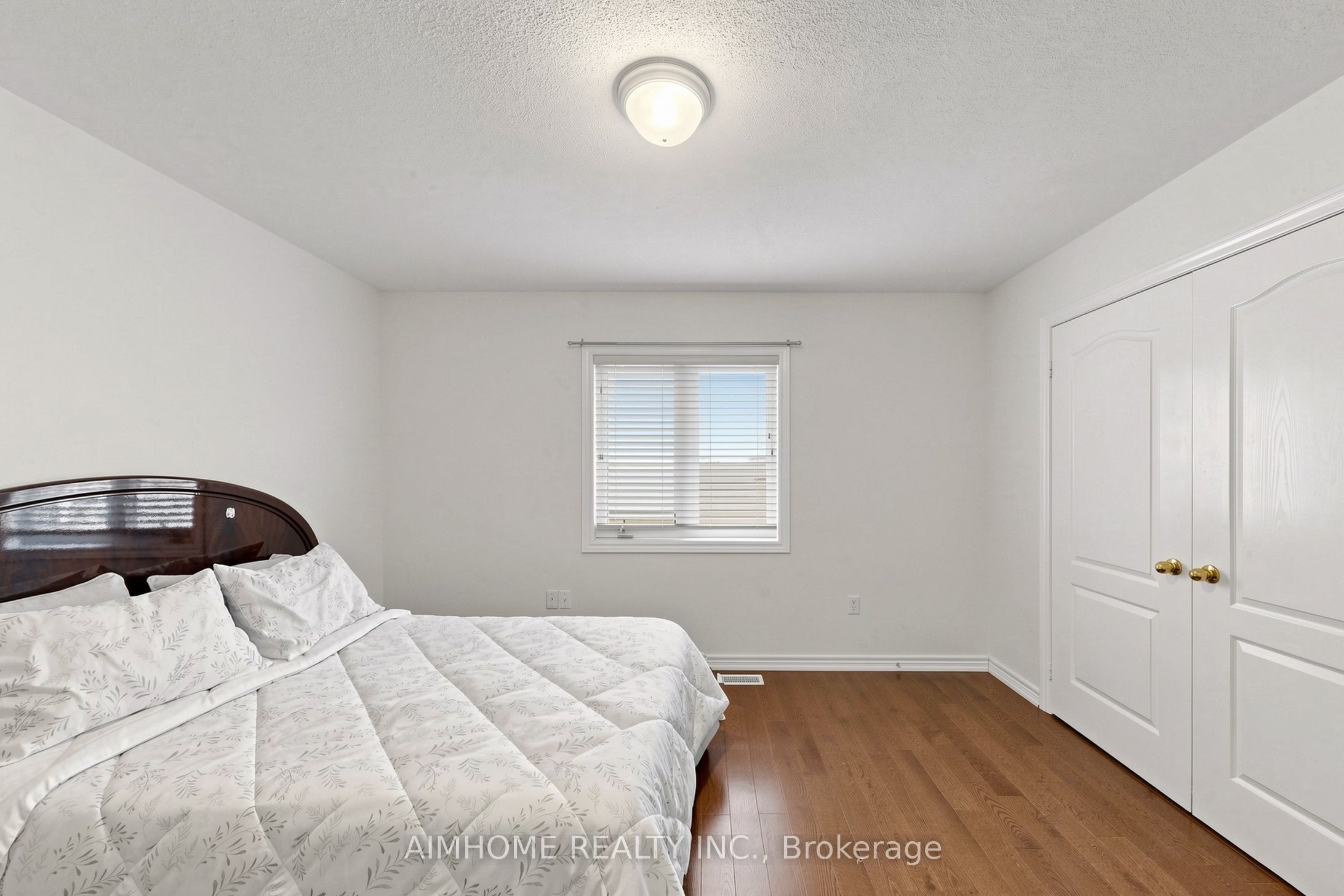 6 Valerian Street Property Photo 23