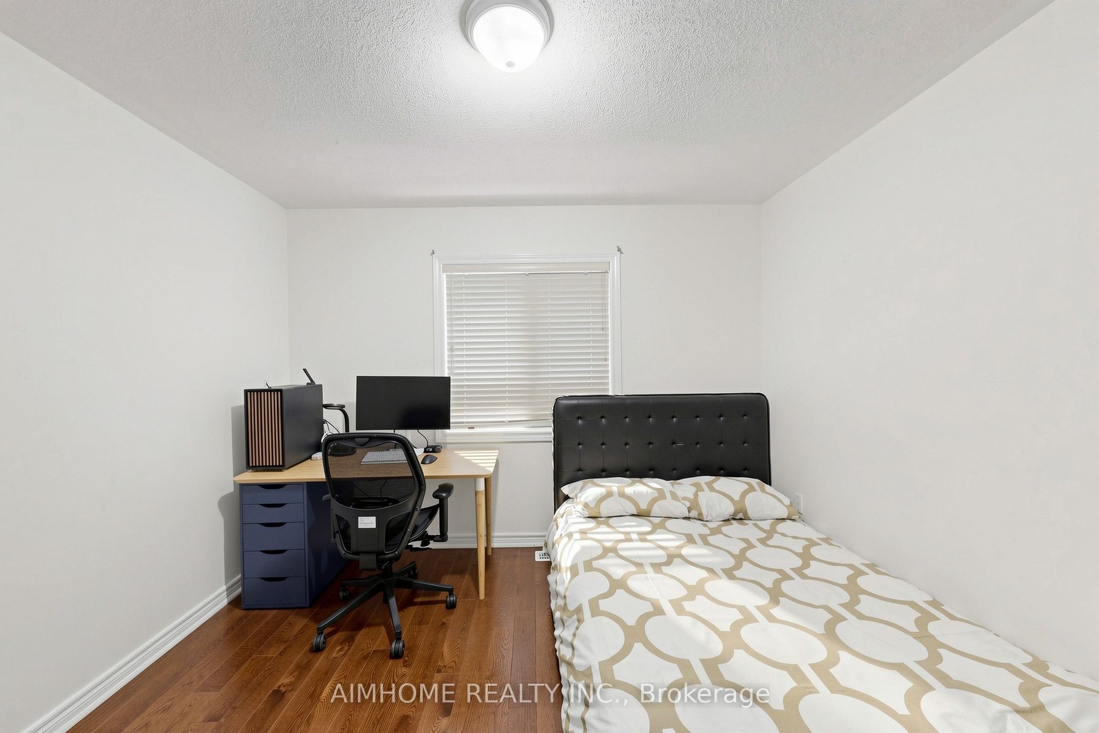 6 Valerian Street Property Photo 25