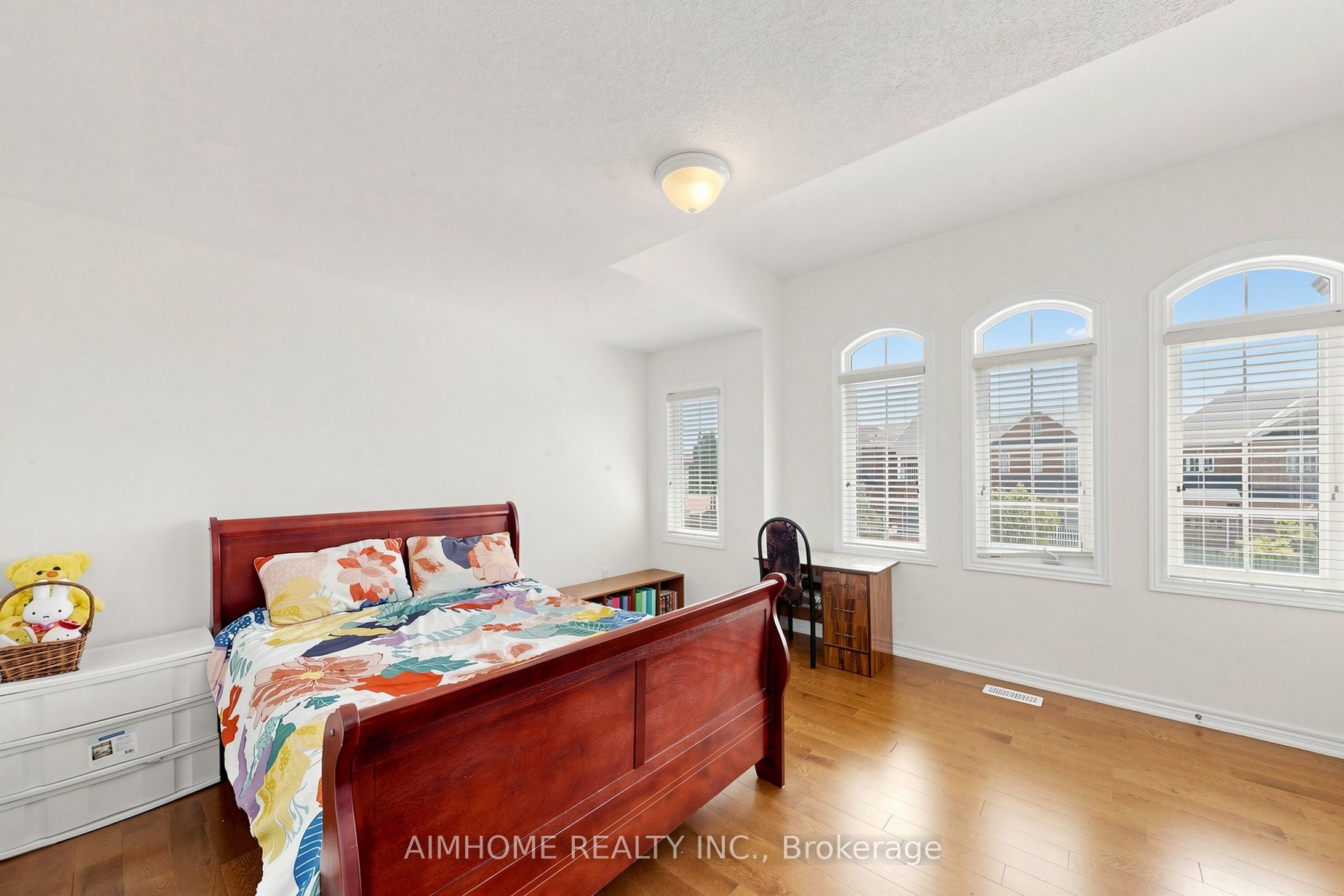 6 Valerian Street Property Photo 26