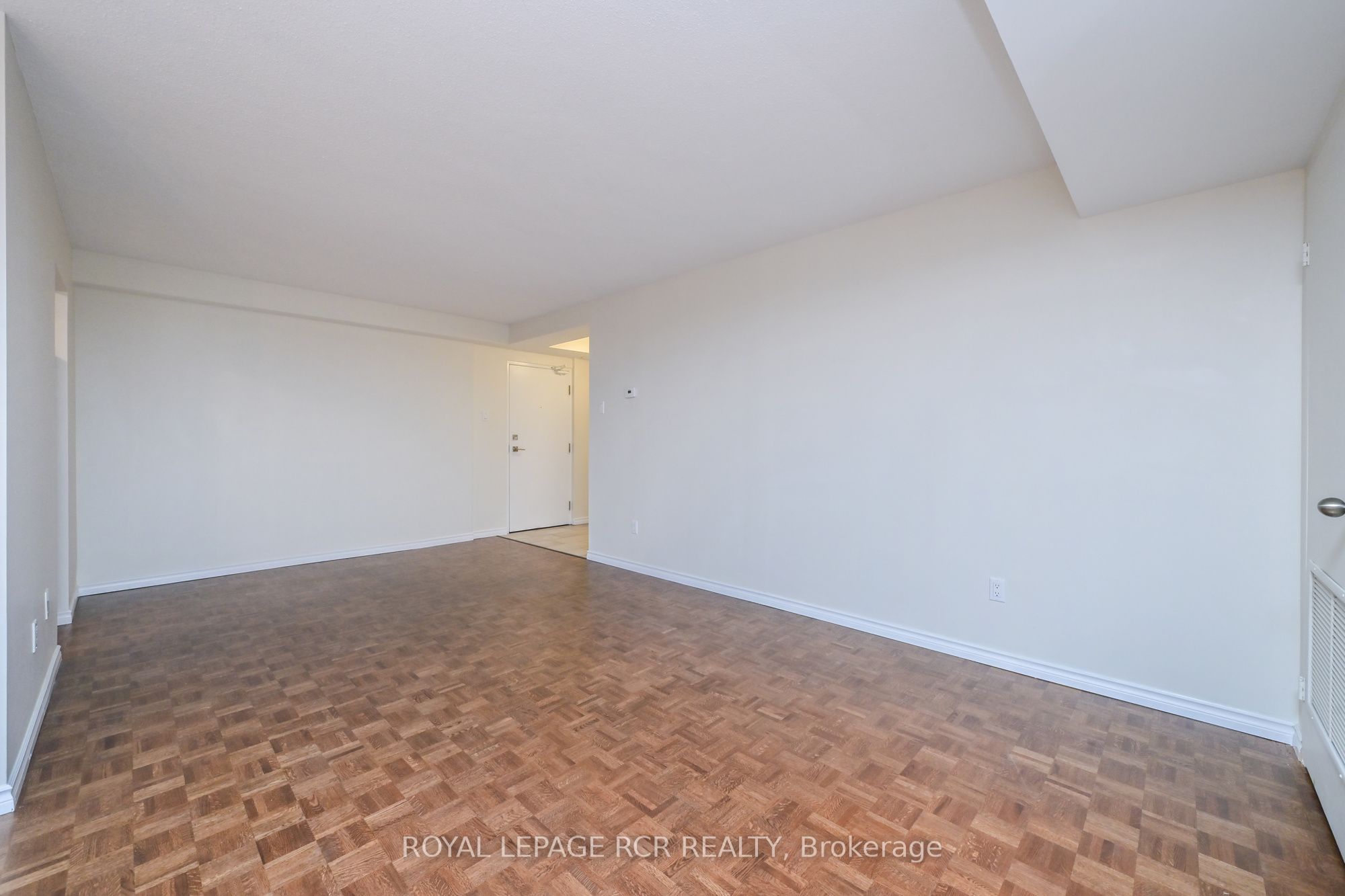 8 Fead Street 812 Property Photo 18