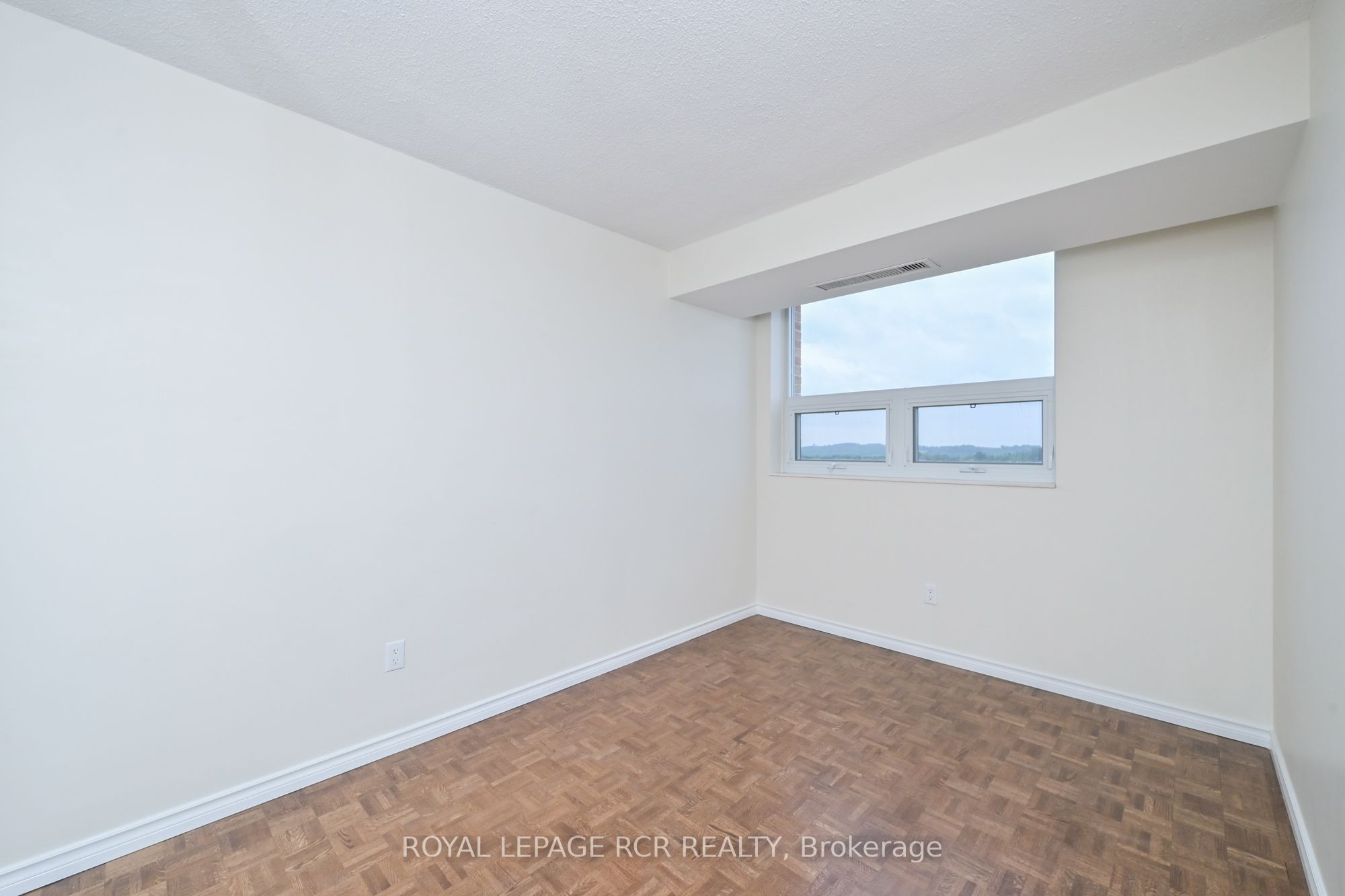 8 Fead Street 812 Property Photo 23
