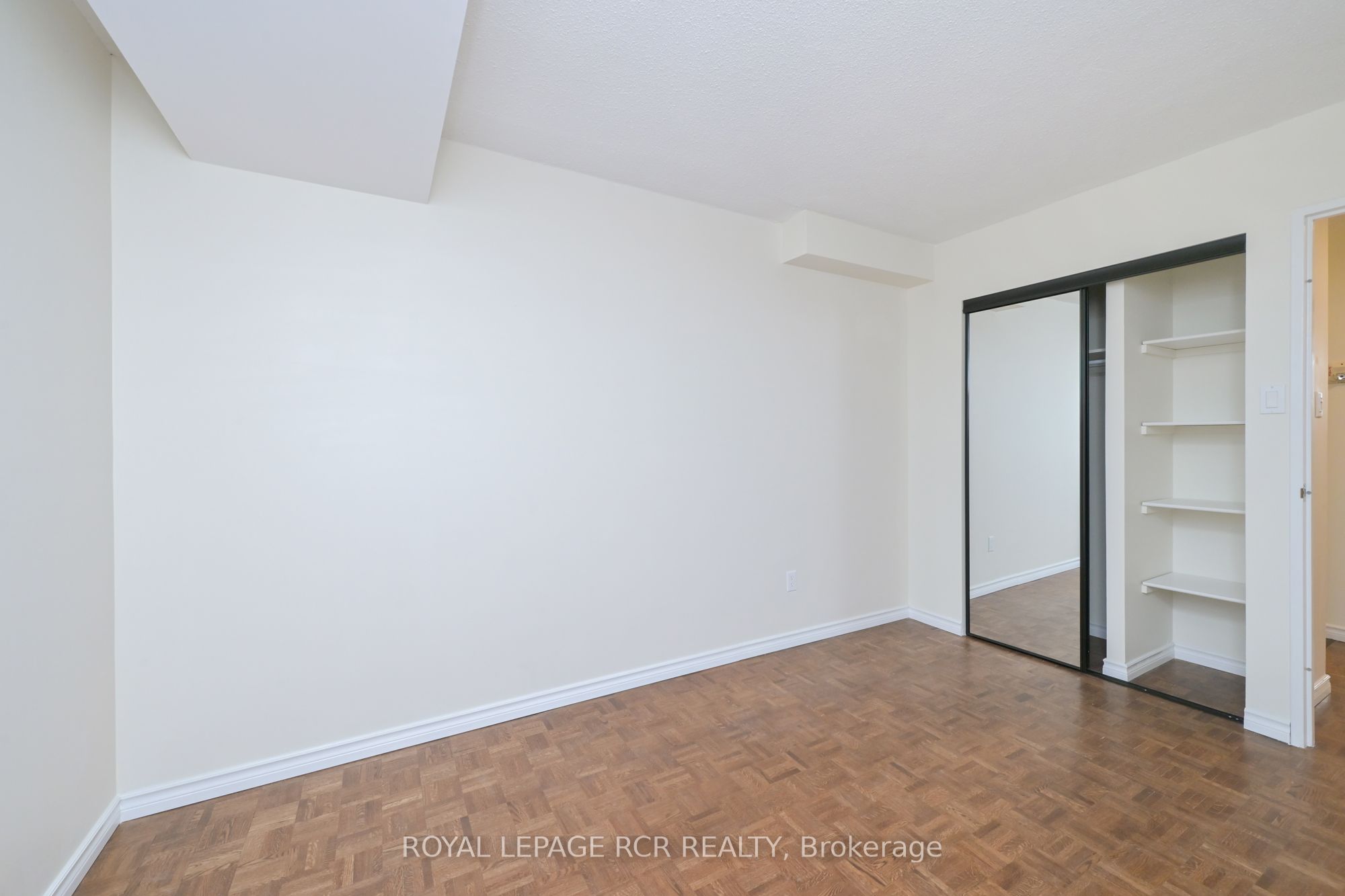 8 Fead Street 812 Property Photo 24