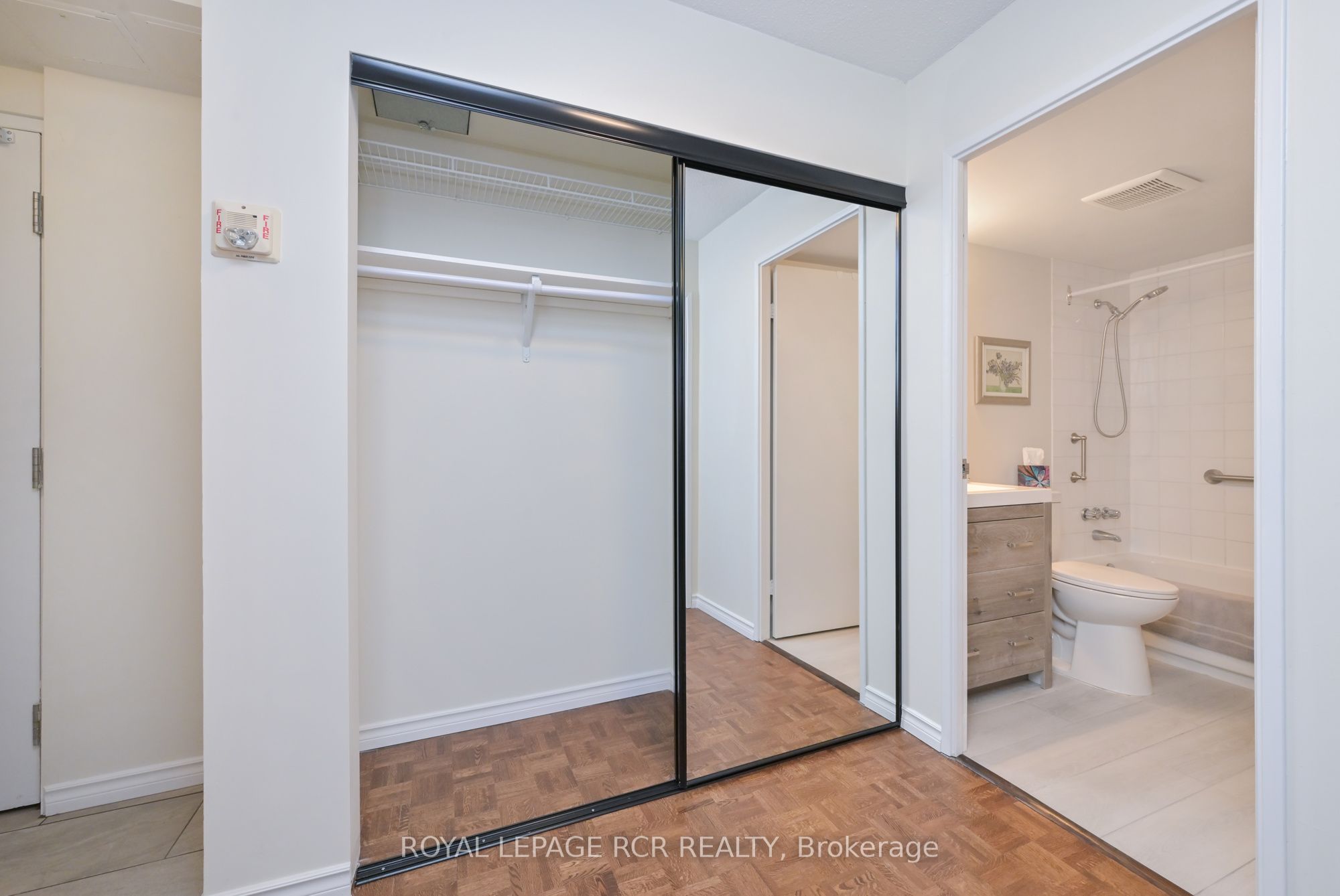 8 Fead Street 812 Property Photo 25