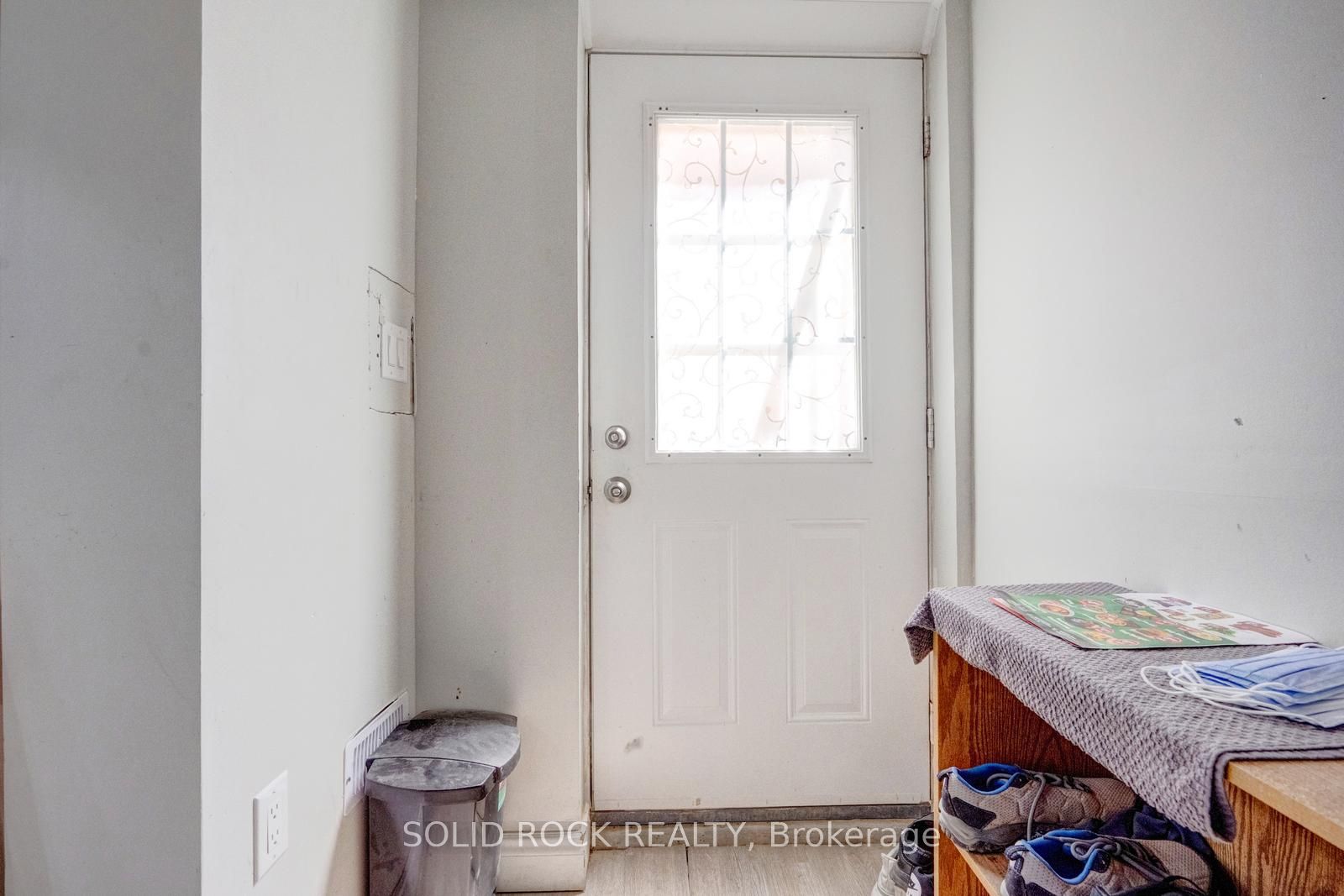 60 Martindale Crescent Property Photo 2