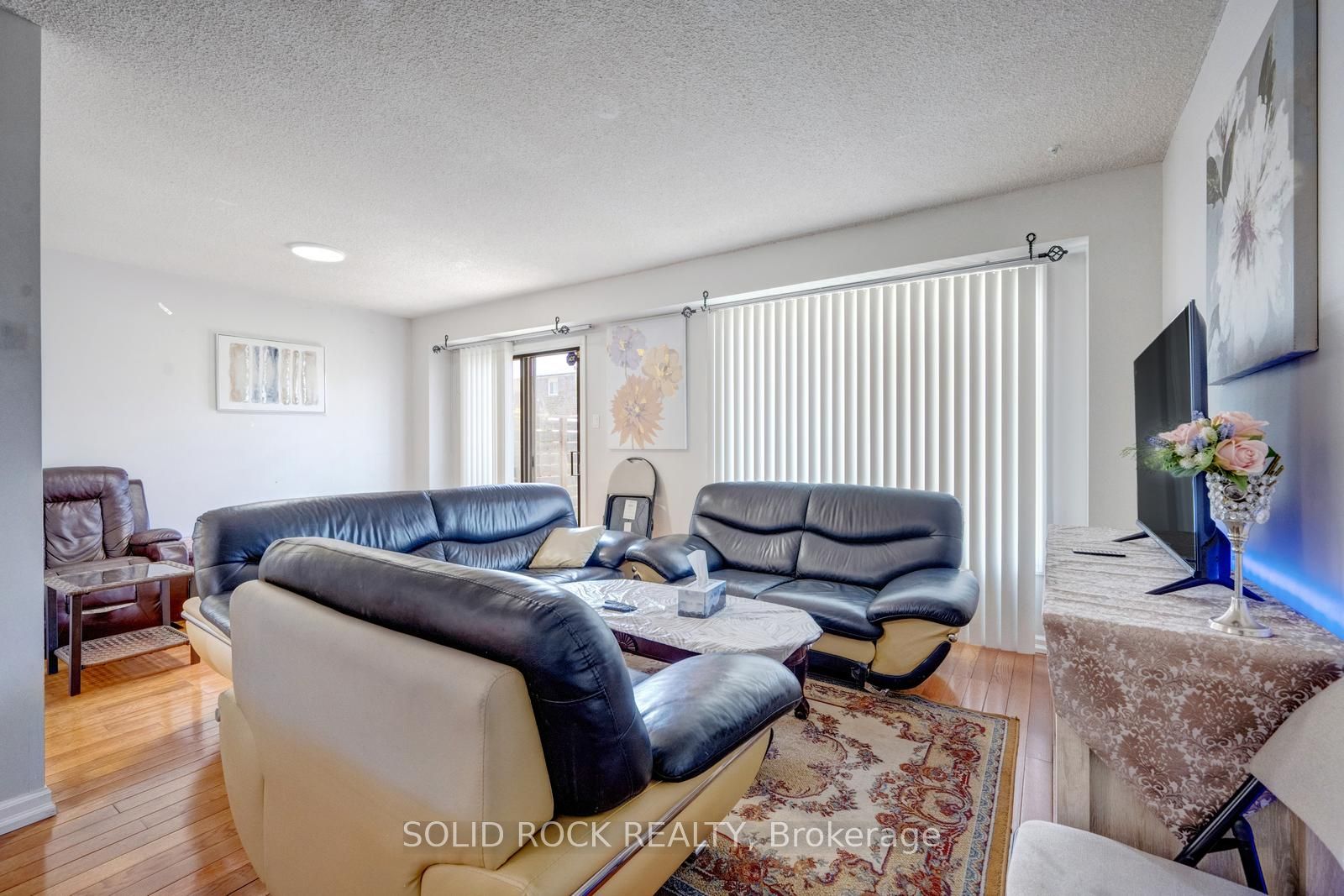 60 Martindale Crescent Property Photo 11