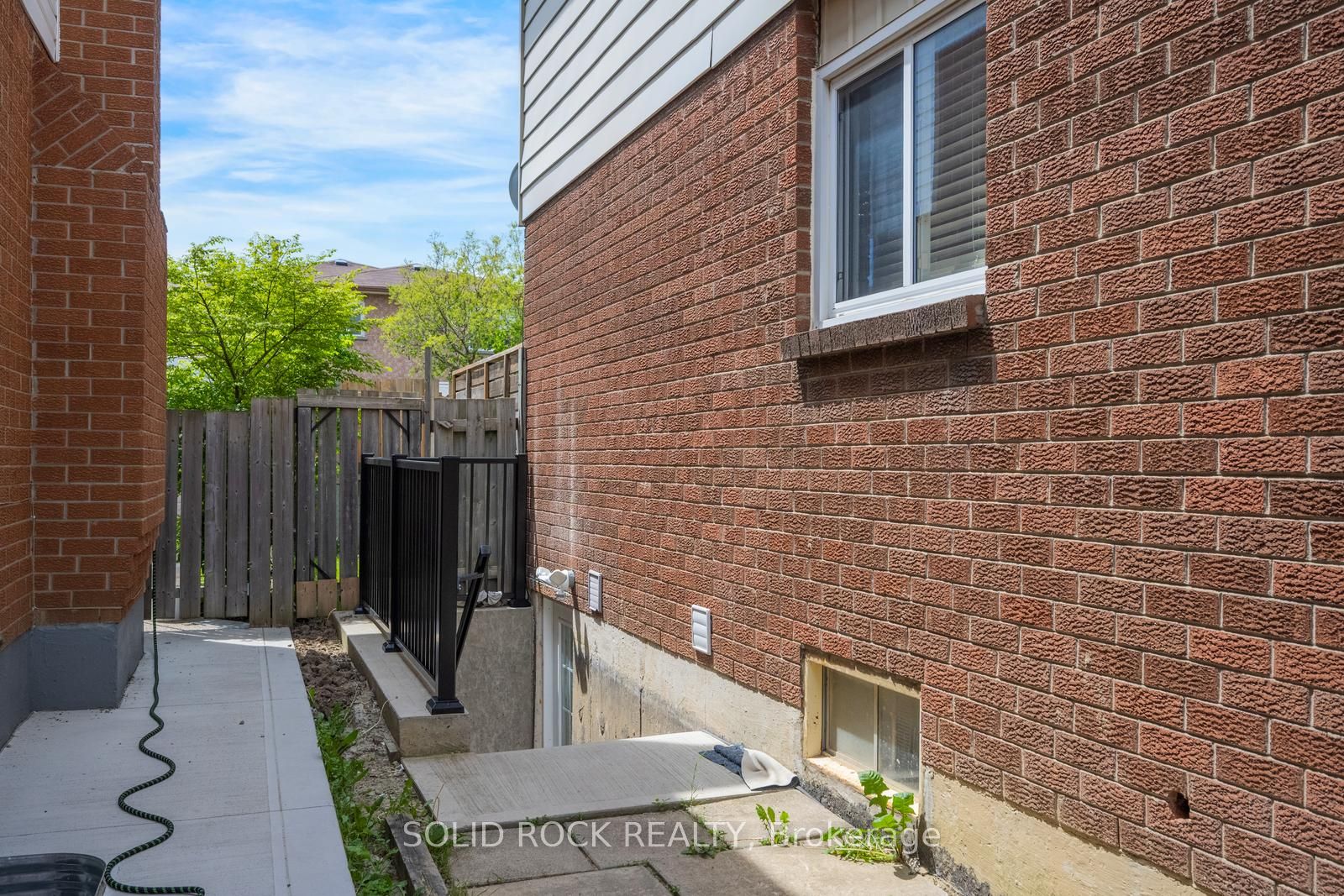 60 Martindale Crescent Property Photo 35