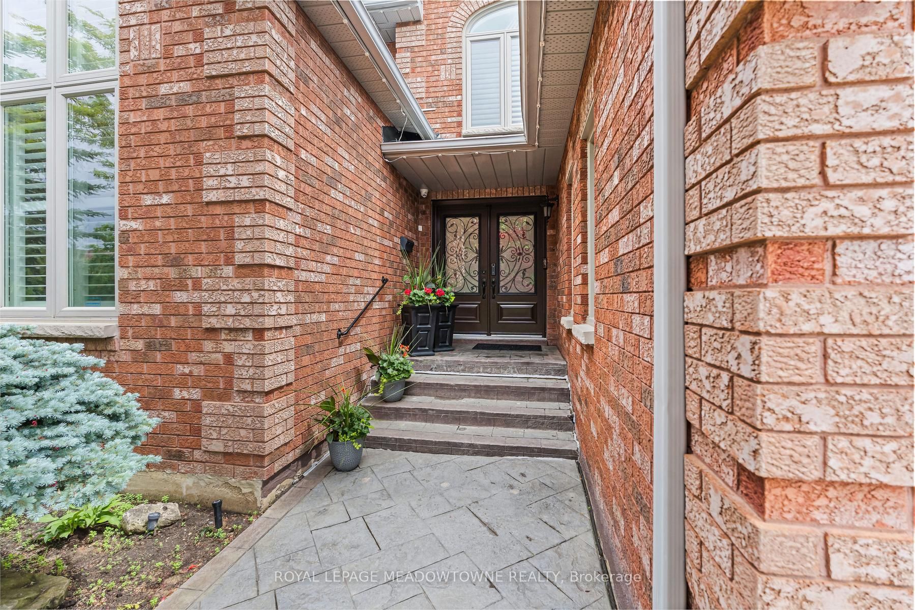 63 Craig Crescent Property Photo 4