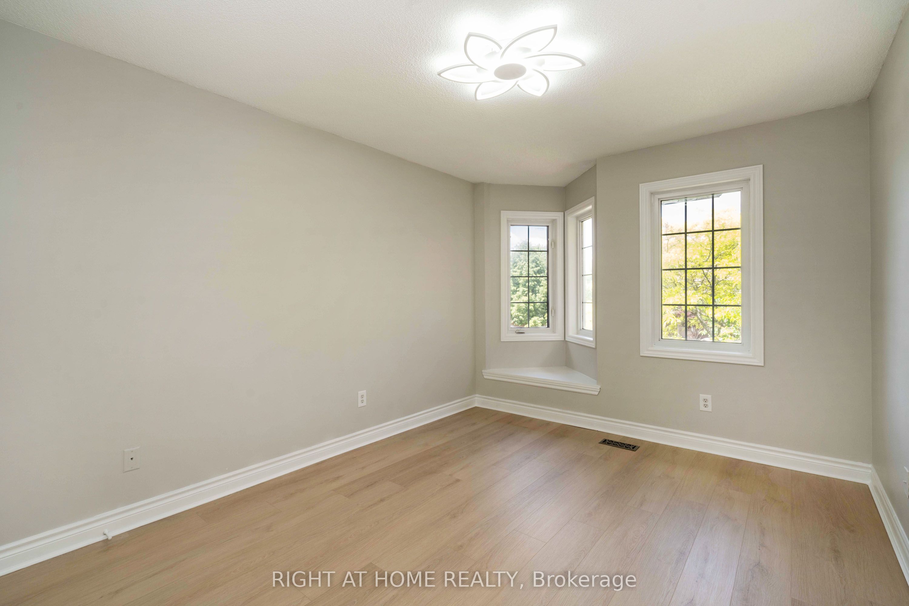 2425 Nichols Drive Property Photo 35