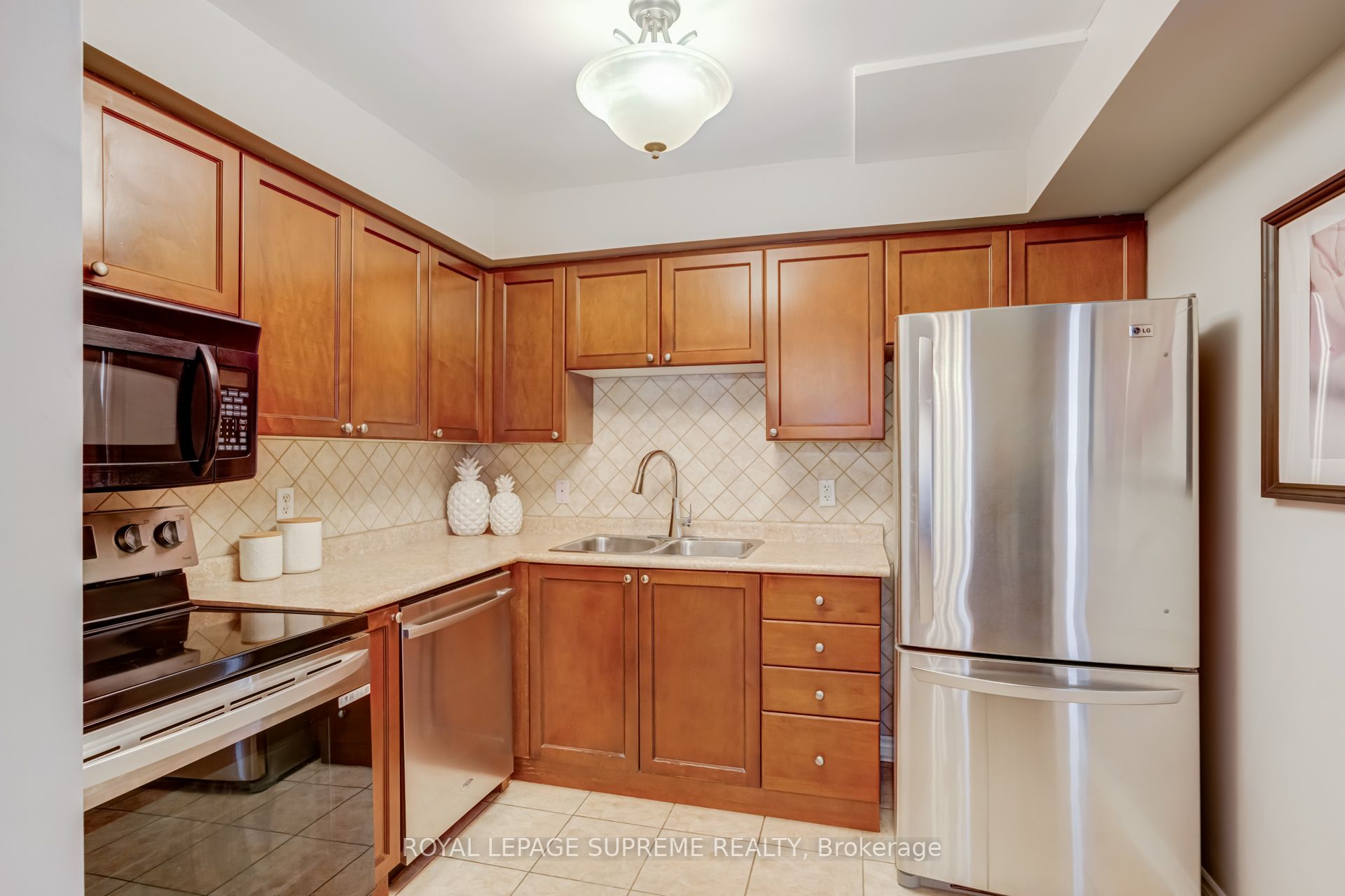 64 Sidney Belsey Crescent 307 Property Photo 10