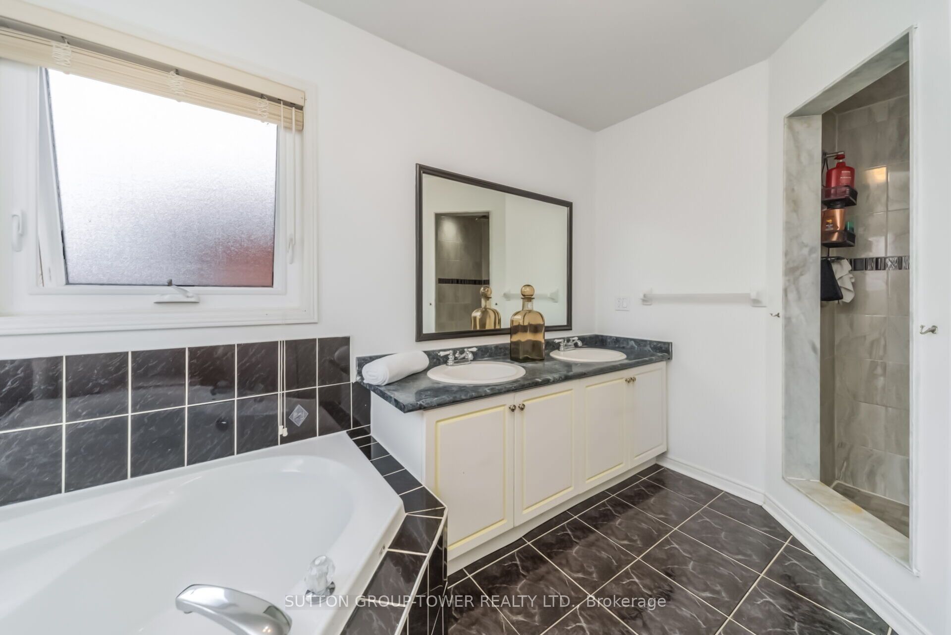 3 Arthurs Crescent Property Photo 30