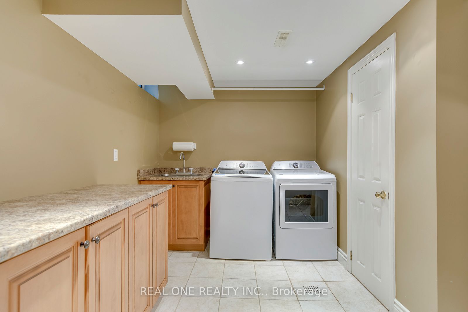 1311 Blackburn Drive Property Photo 38