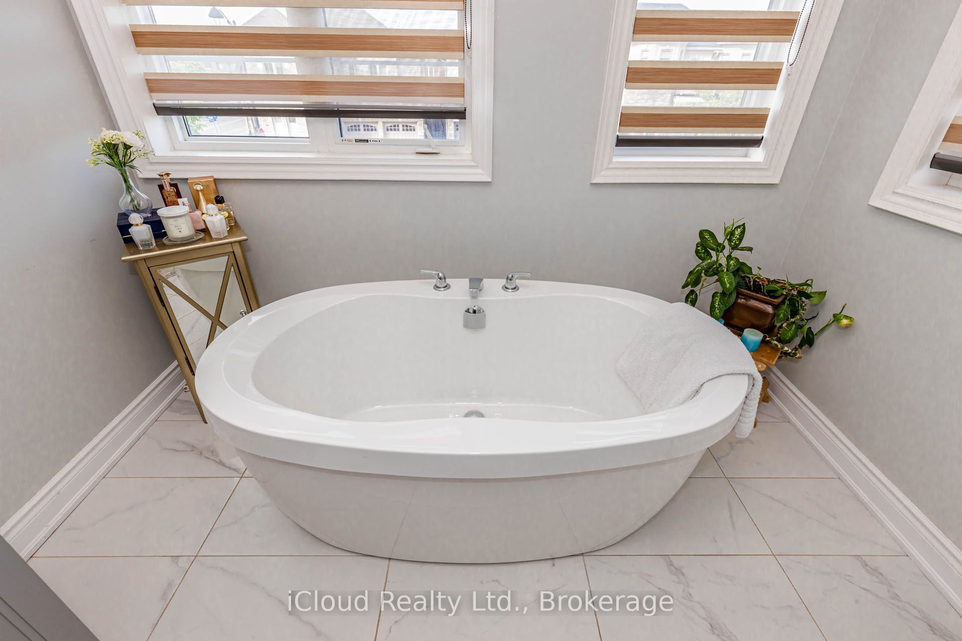 264 Etheridge Avenue Property Photo 18