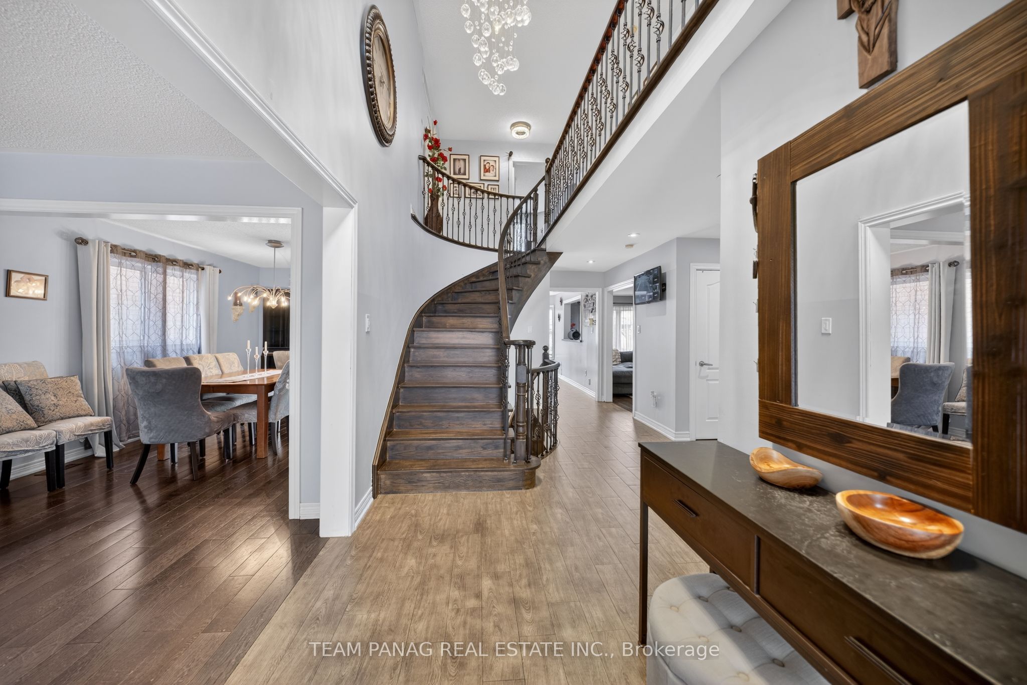 8 Deerglen Drive Property Photo 4