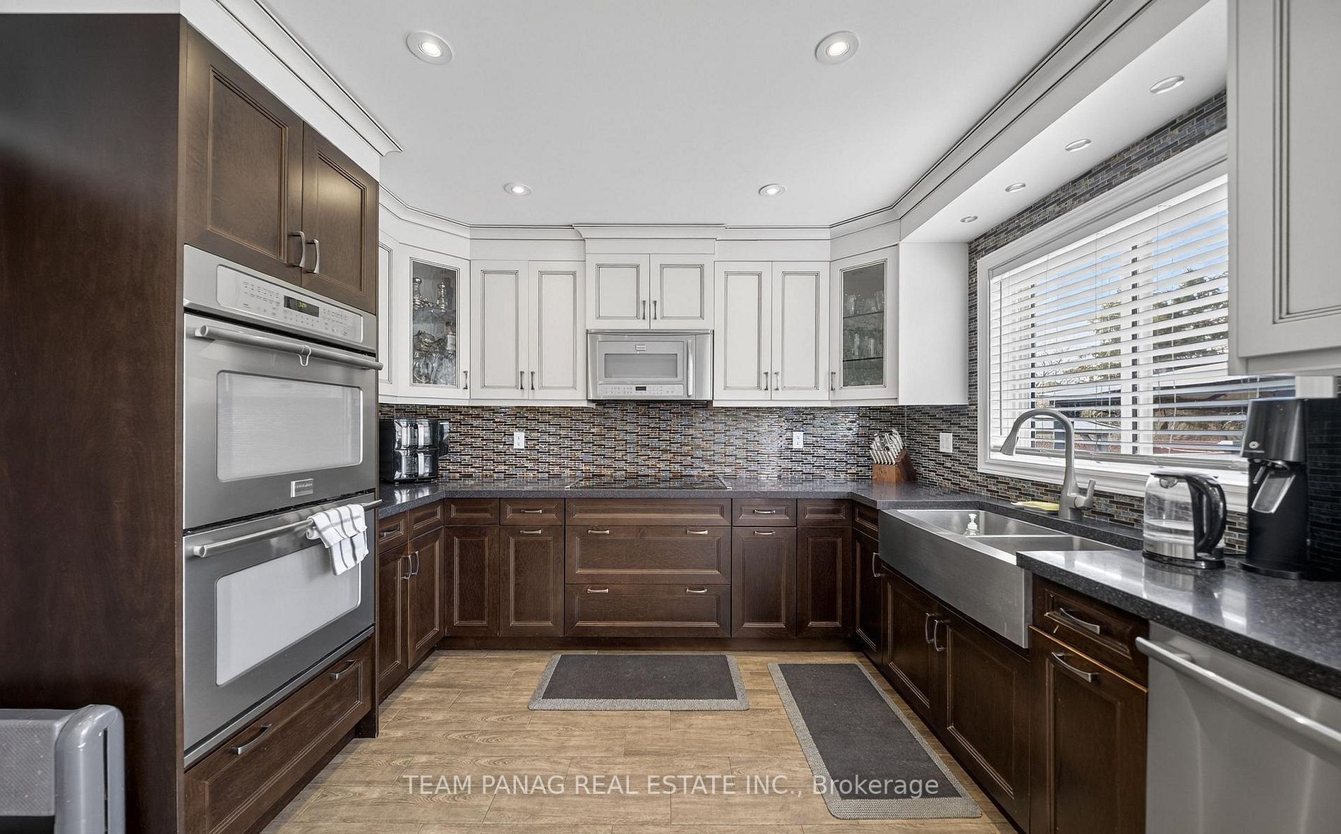 8 Deerglen Drive Property Photo 11