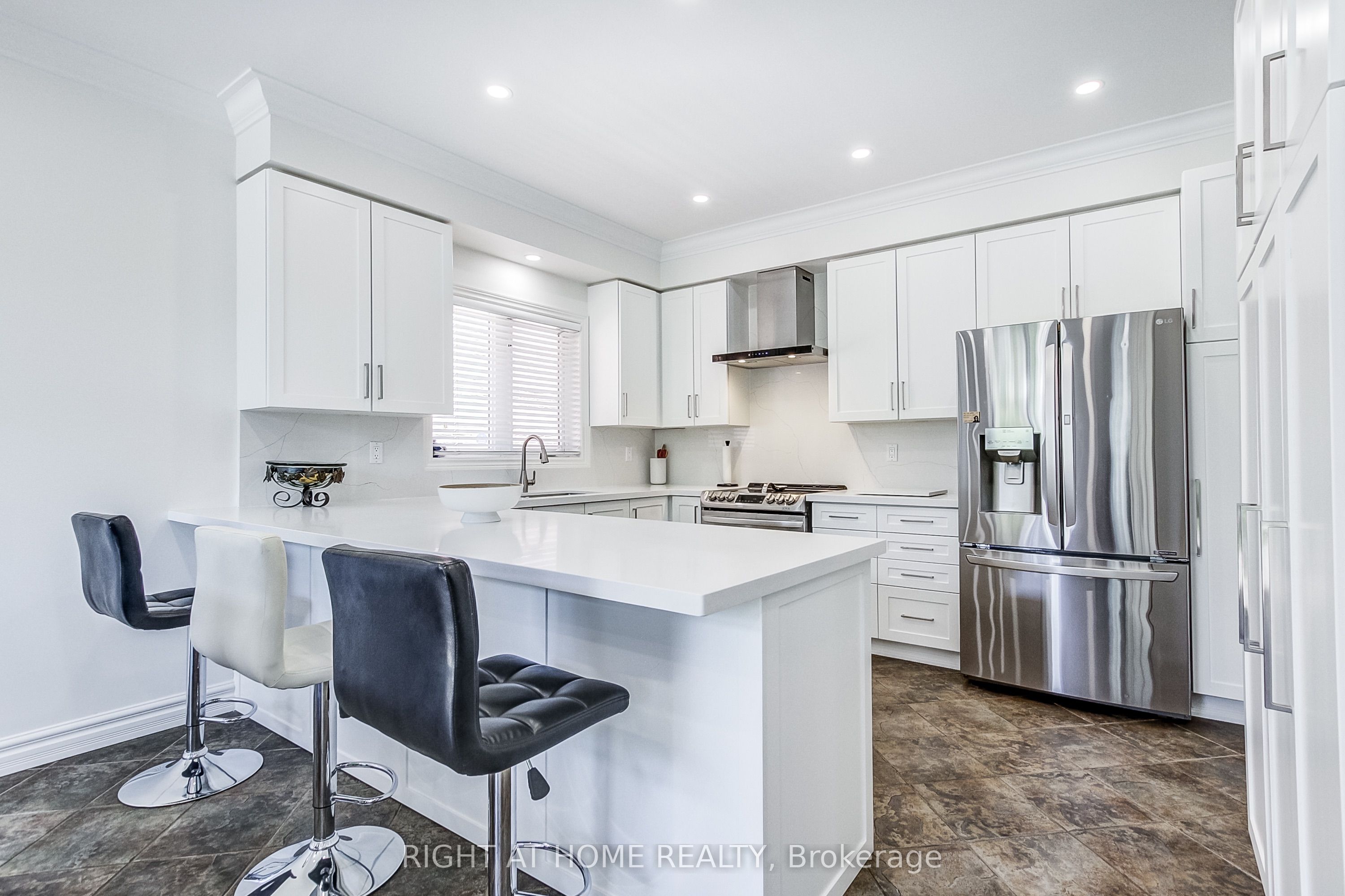 481 Heath Street Property Photo 13
