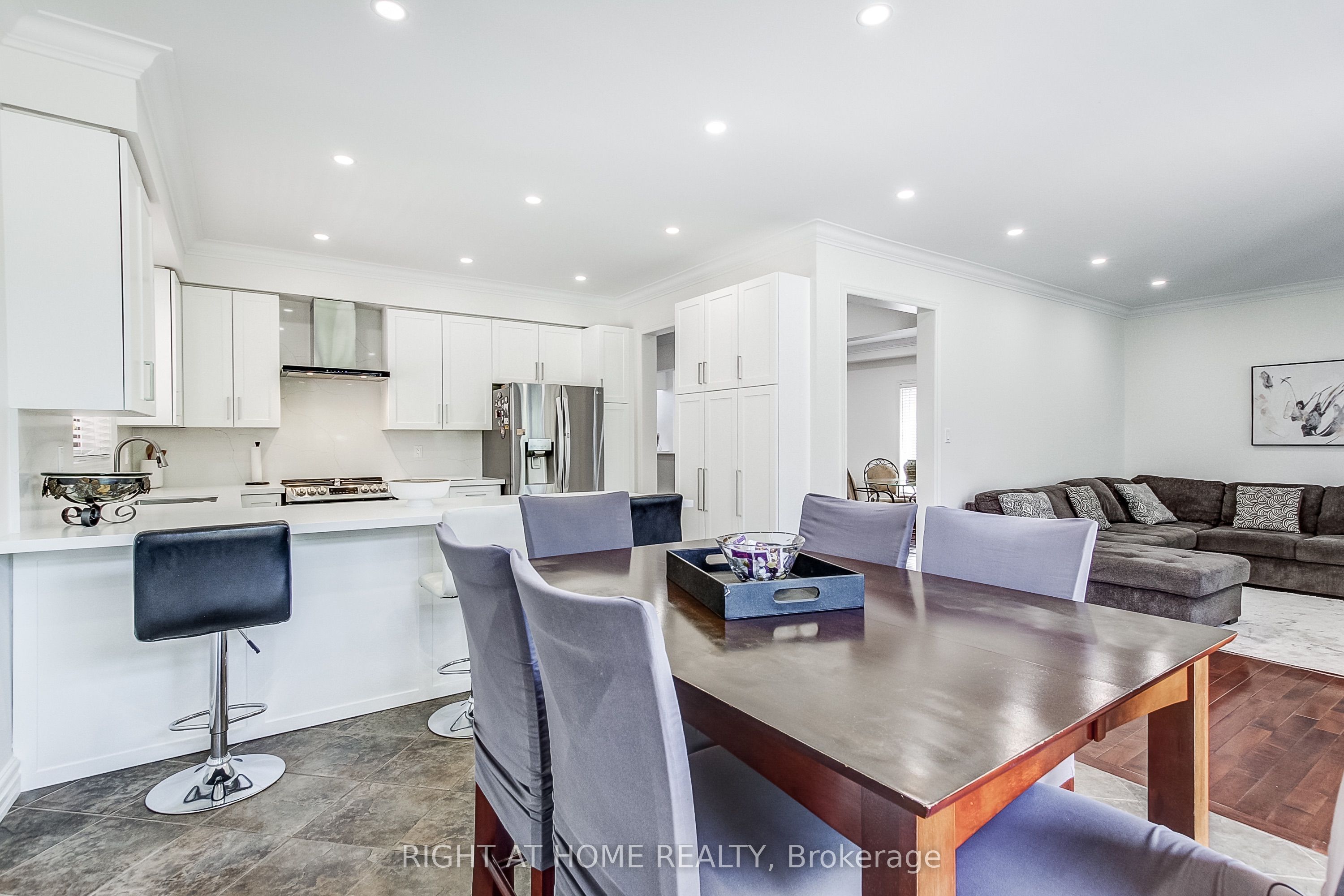 481 Heath Street Property Photo 19
