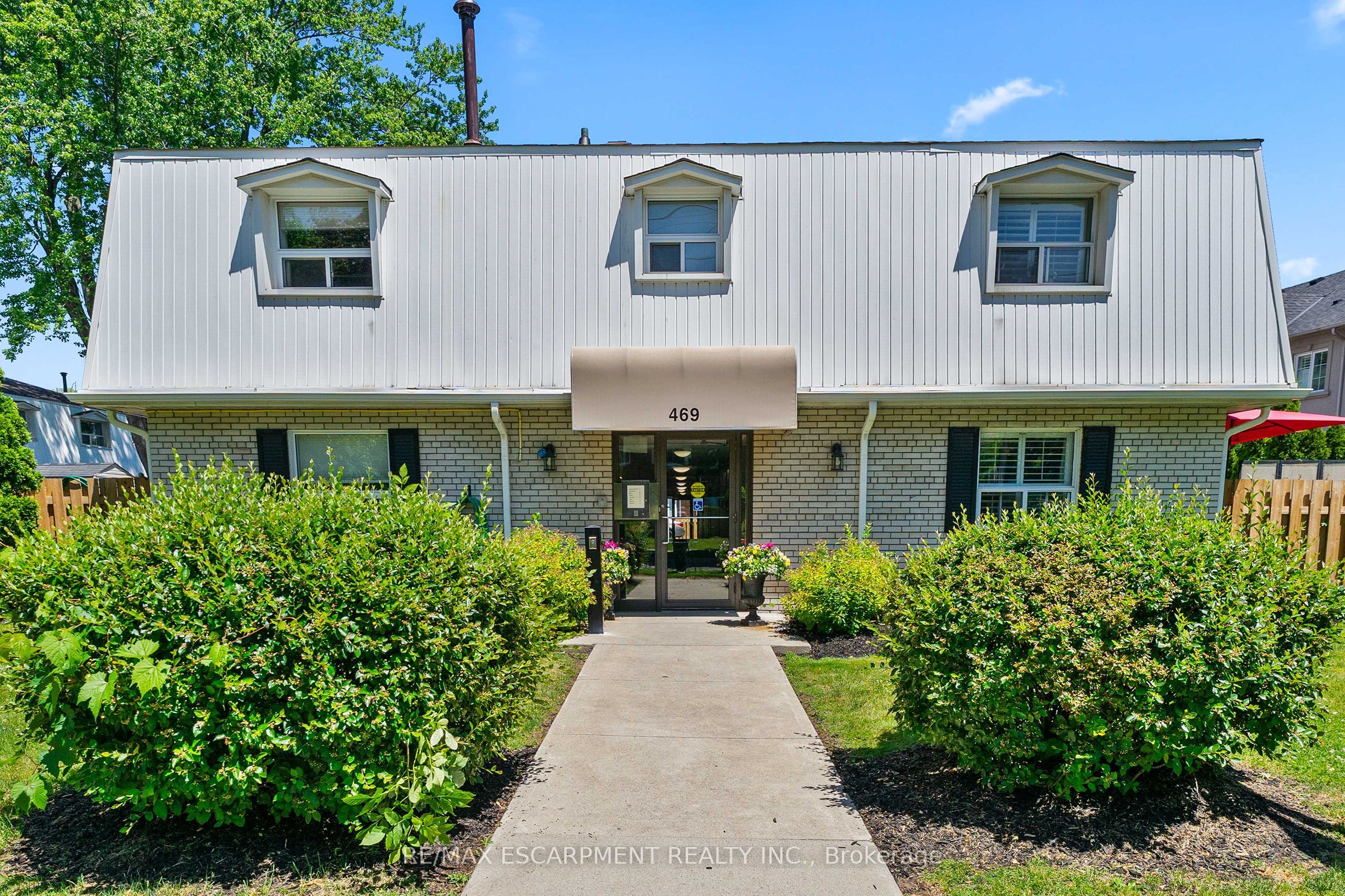 469 Claridge Road 5 Property Photo 1