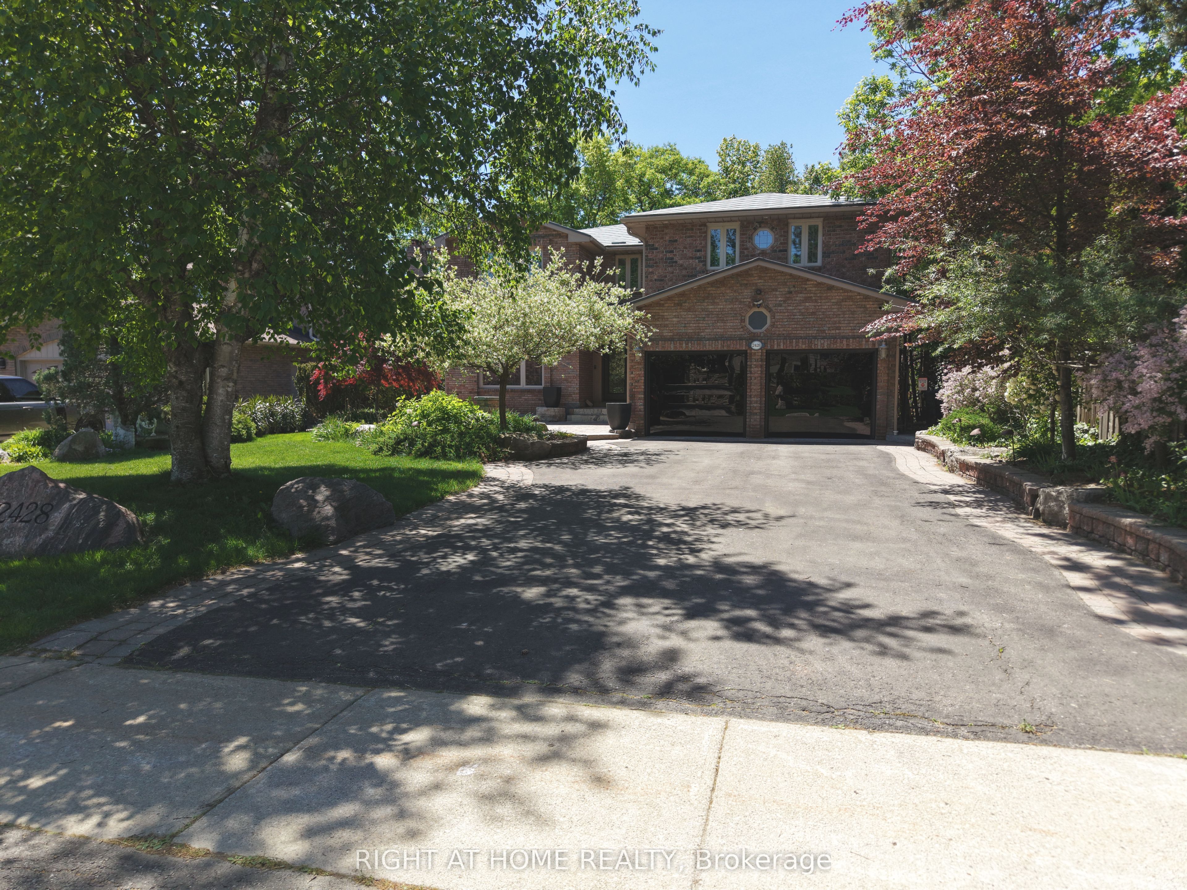 2428 Old Carriage Road Property Photo 4