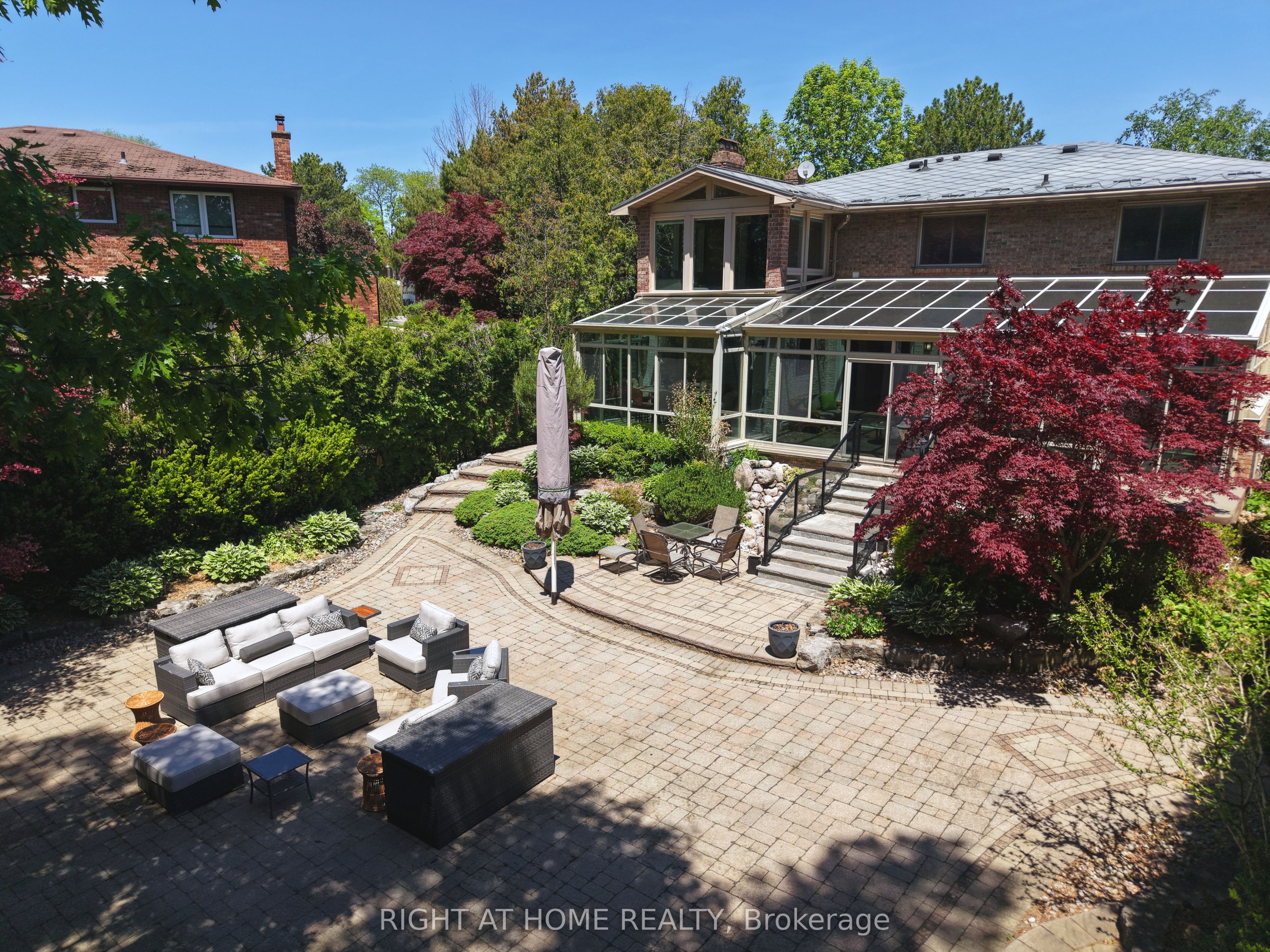 2428 Old Carriage Road Property Photo 8