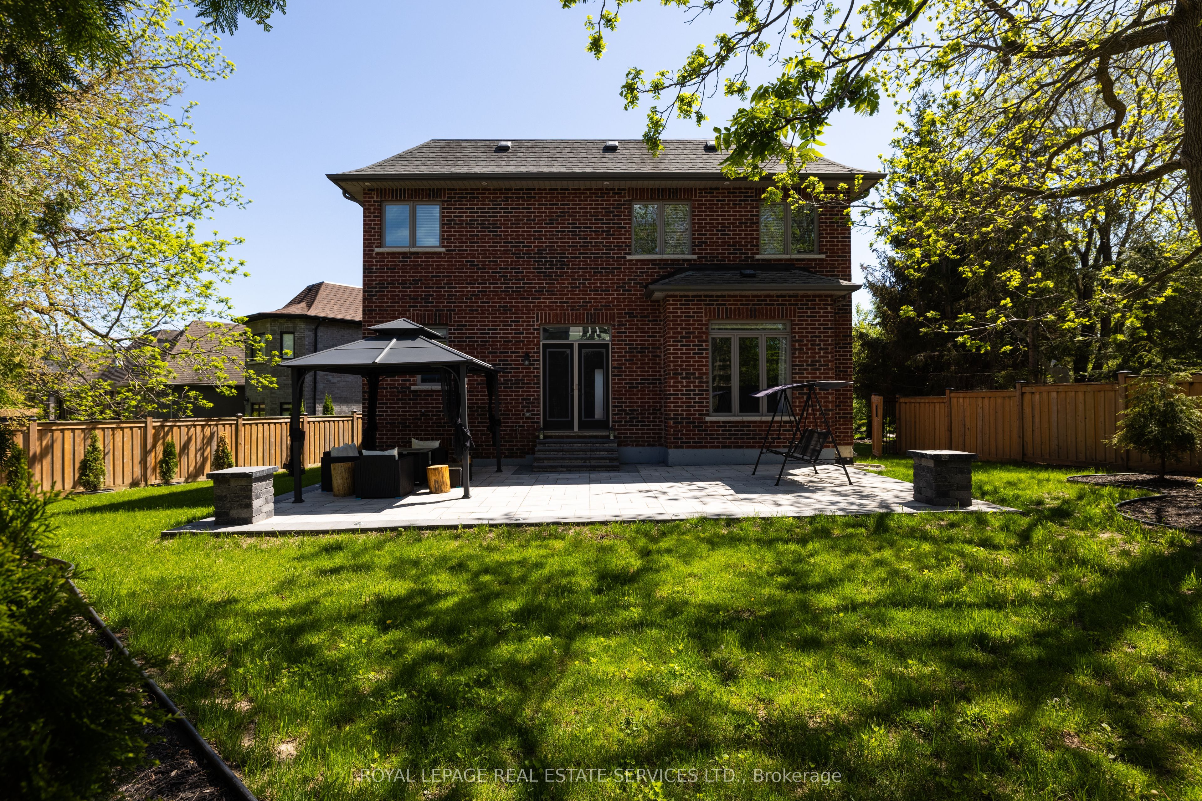 125 Paliser Court Property Photo 39