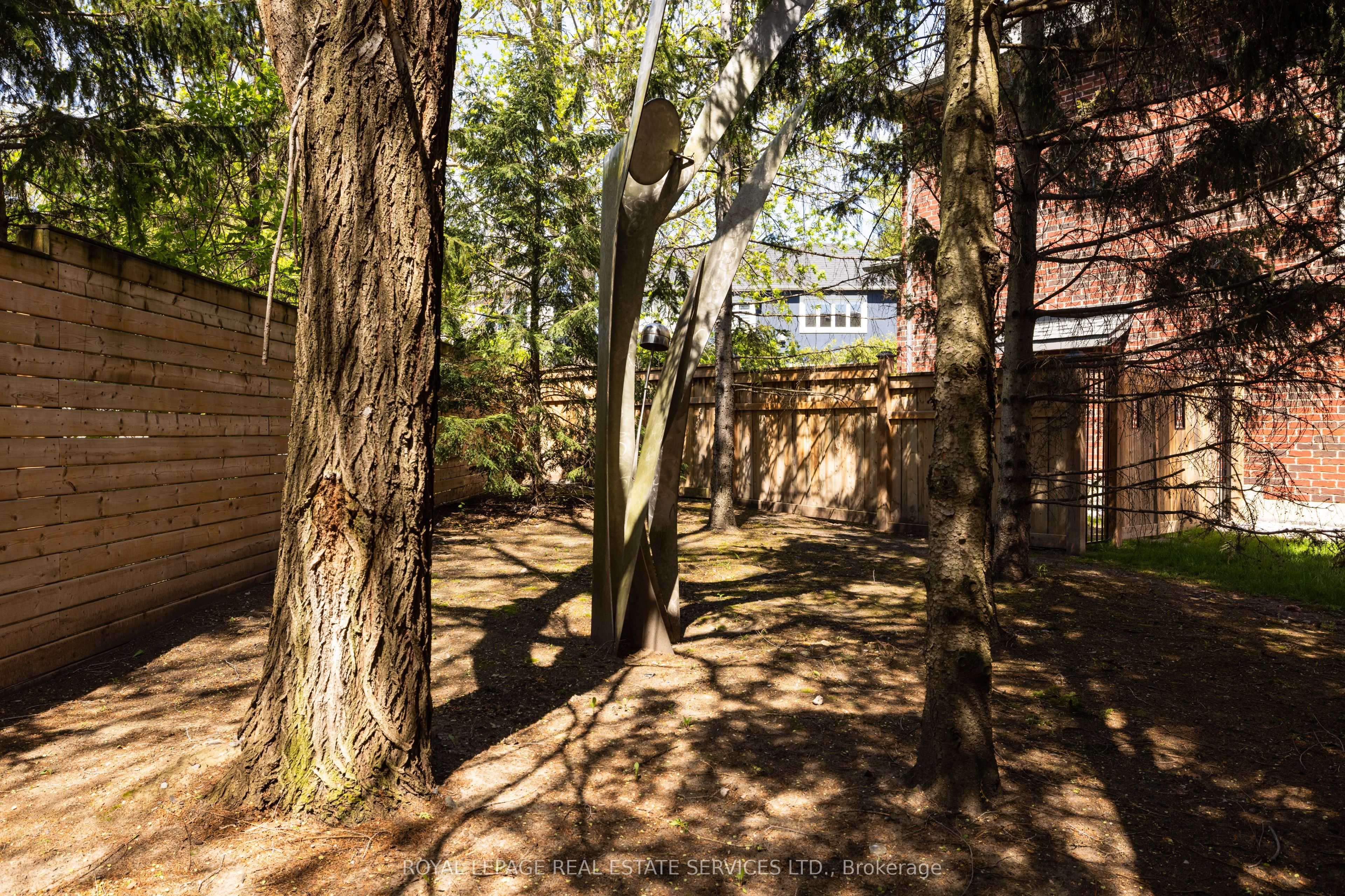 125 Paliser Court Property Photo 40