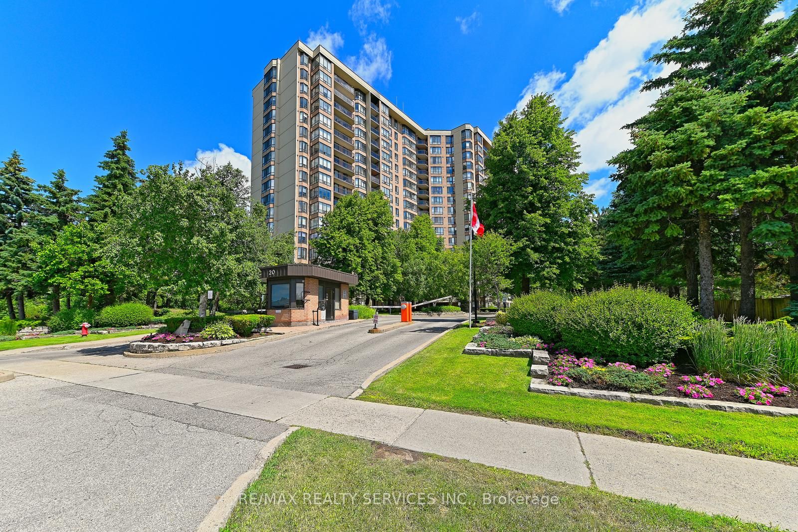20 Cherrytree Drive 905 Property Photo 1