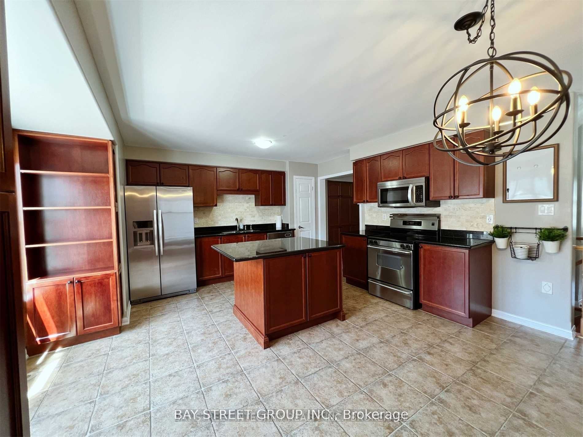 656 Holly Avenue Property Photo 3