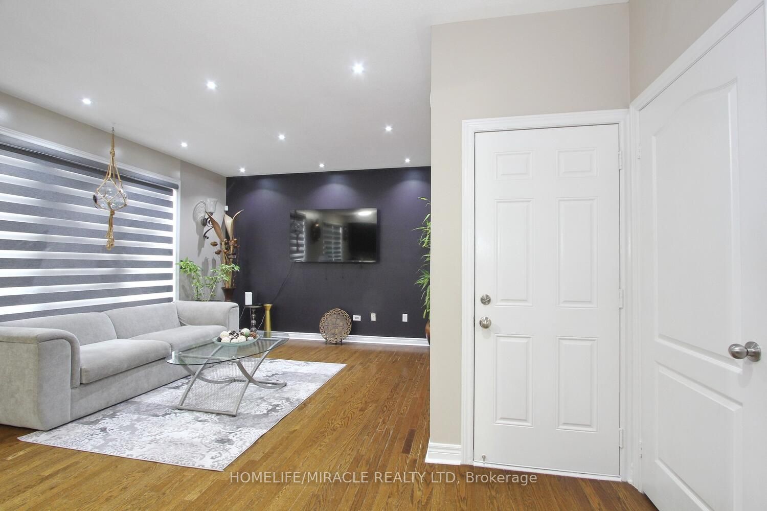 11 Bluffmeadow Street Property Photo 11