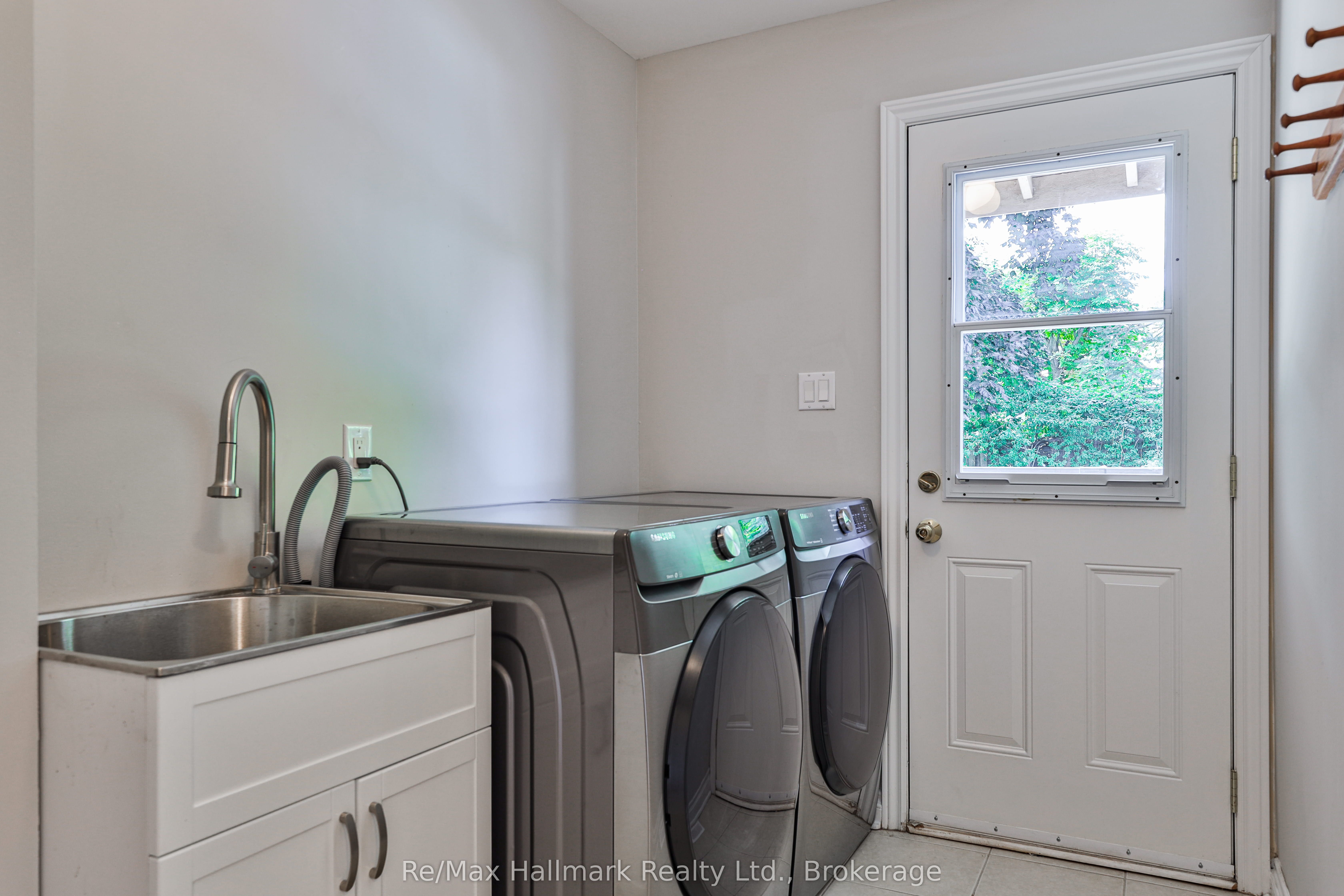 2255 Bethnal Green Road Property Photo 19