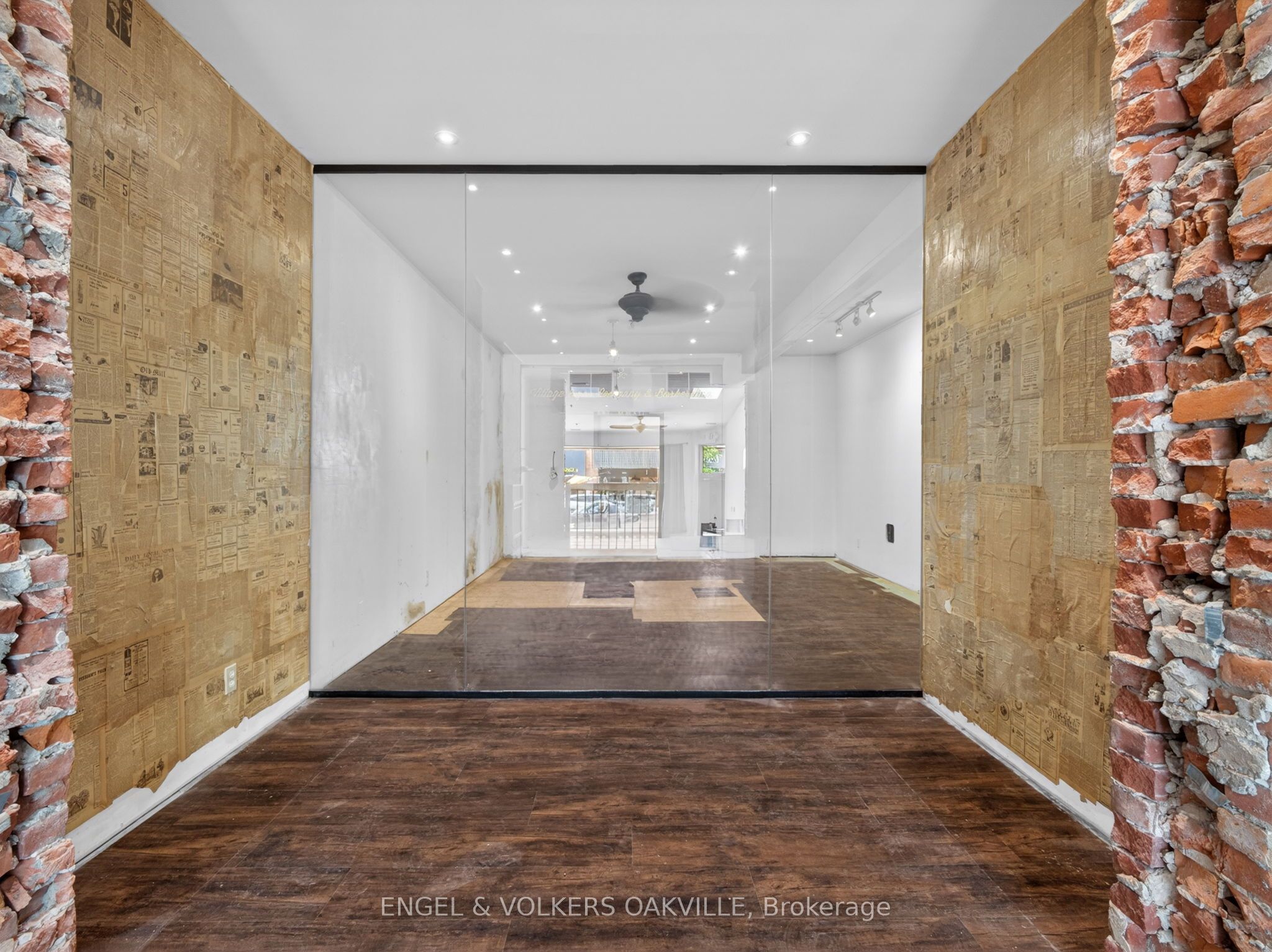 315a Lakeshore Road E Property Photo 13