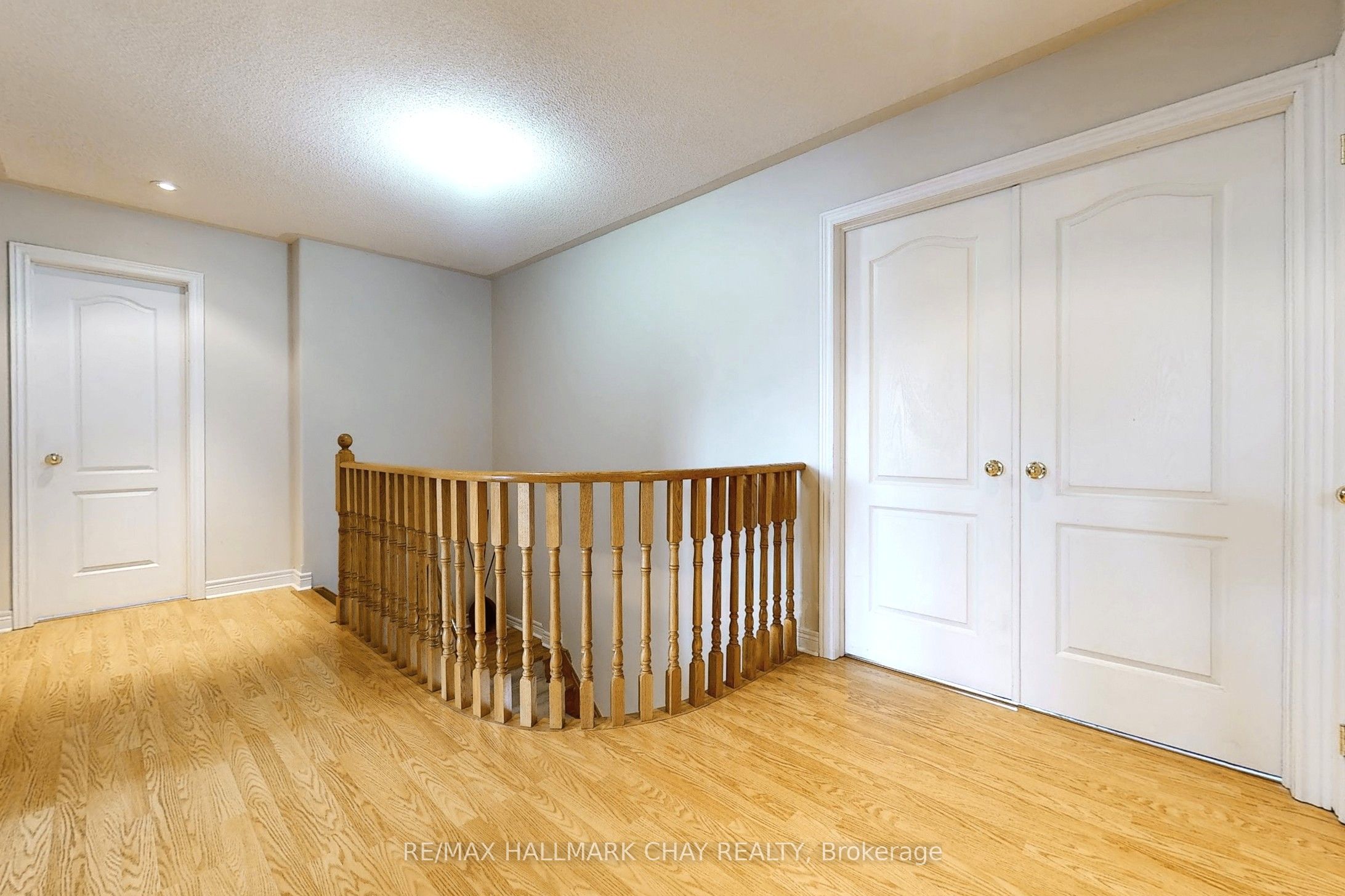76 Cobblestone Court Property Photo 18