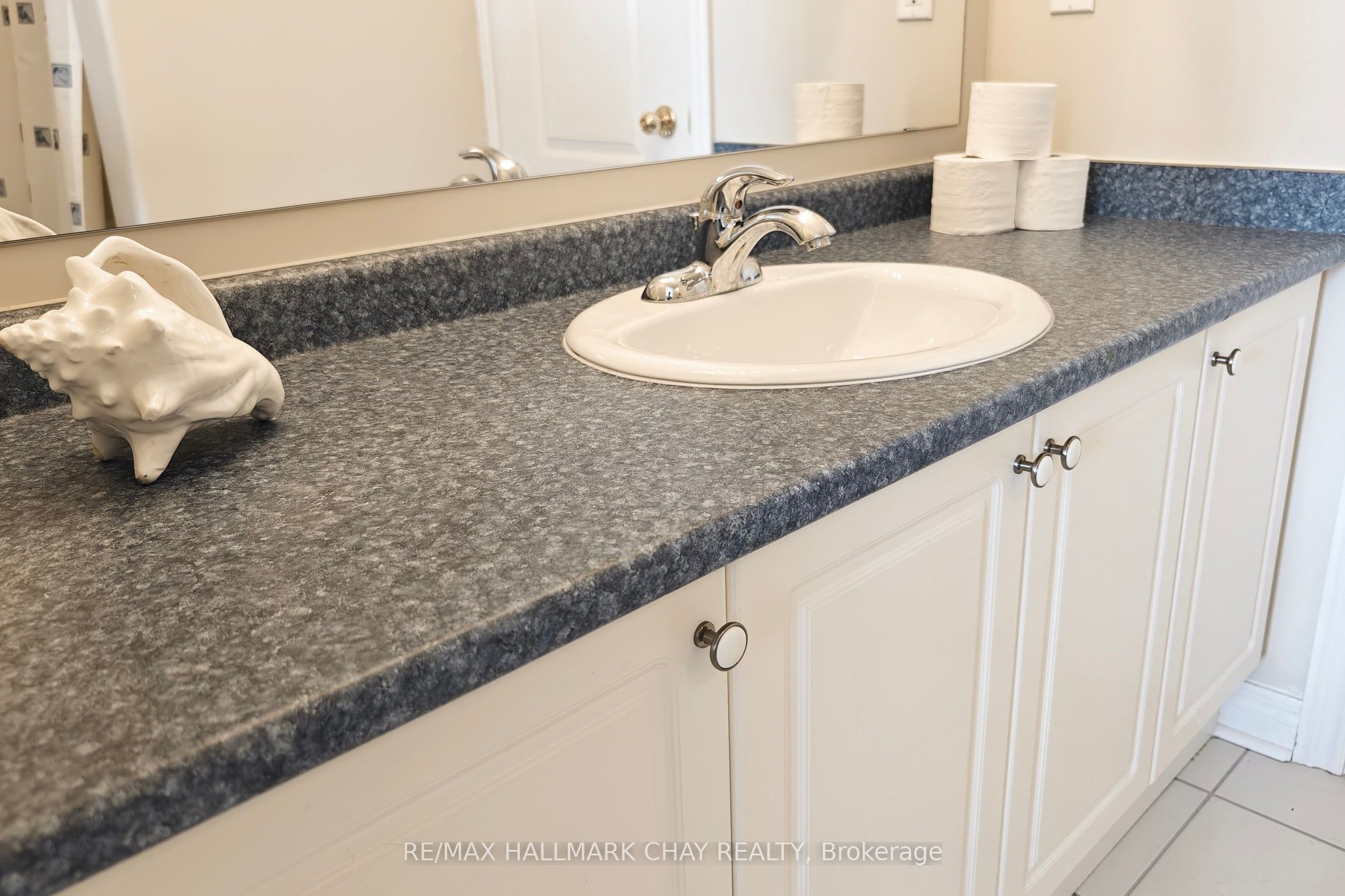 76 Cobblestone Court Property Photo 26