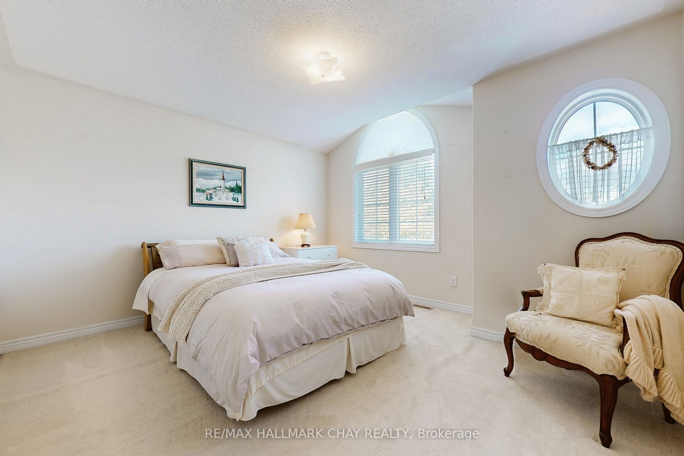 76 Cobblestone Court Property Photo 28