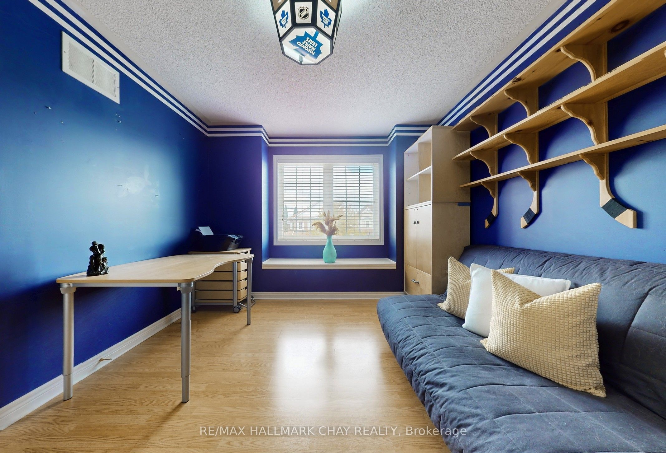 76 Cobblestone Court Property Photo 29