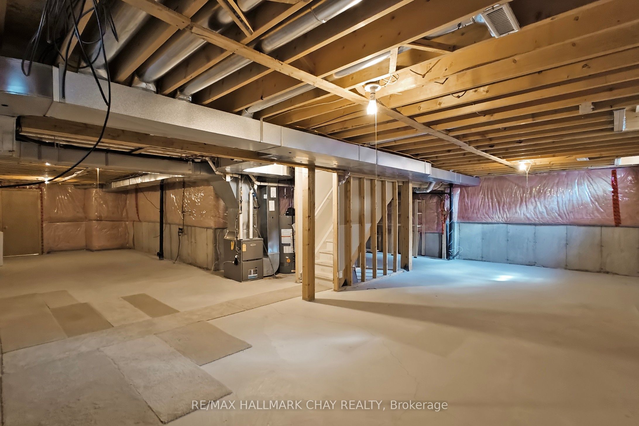 76 Cobblestone Court Property Photo 33