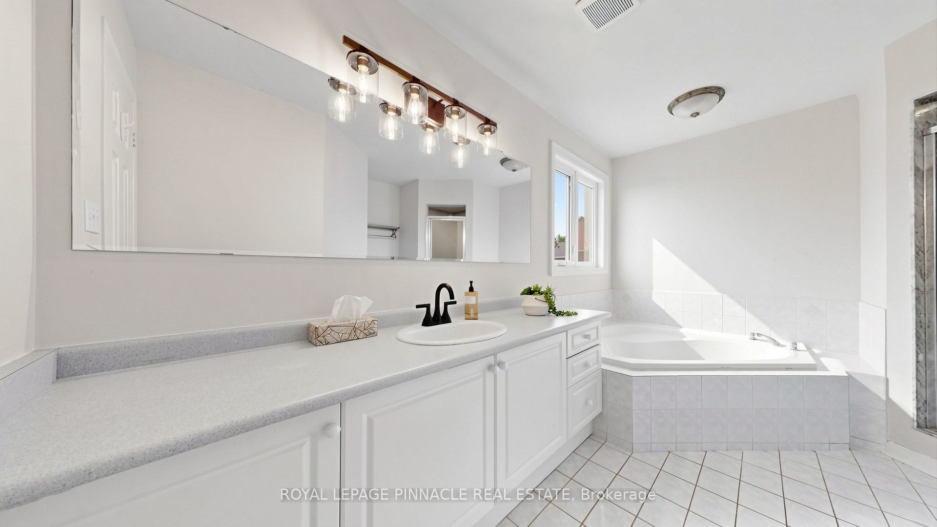 164 Anthony Avenue Property Photo 27