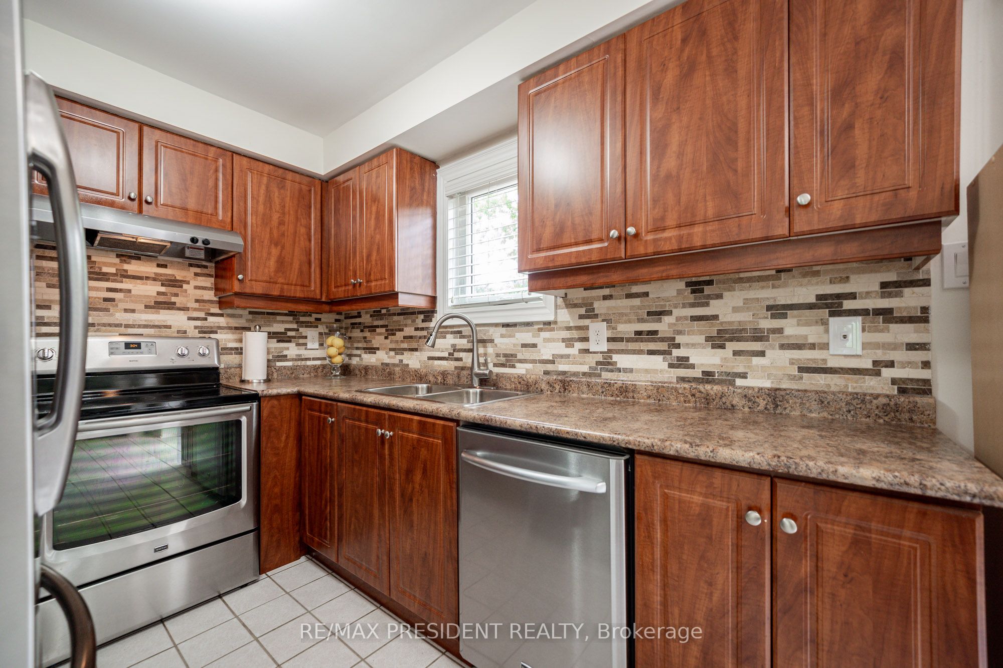 2 Banner Road Property Photo 22