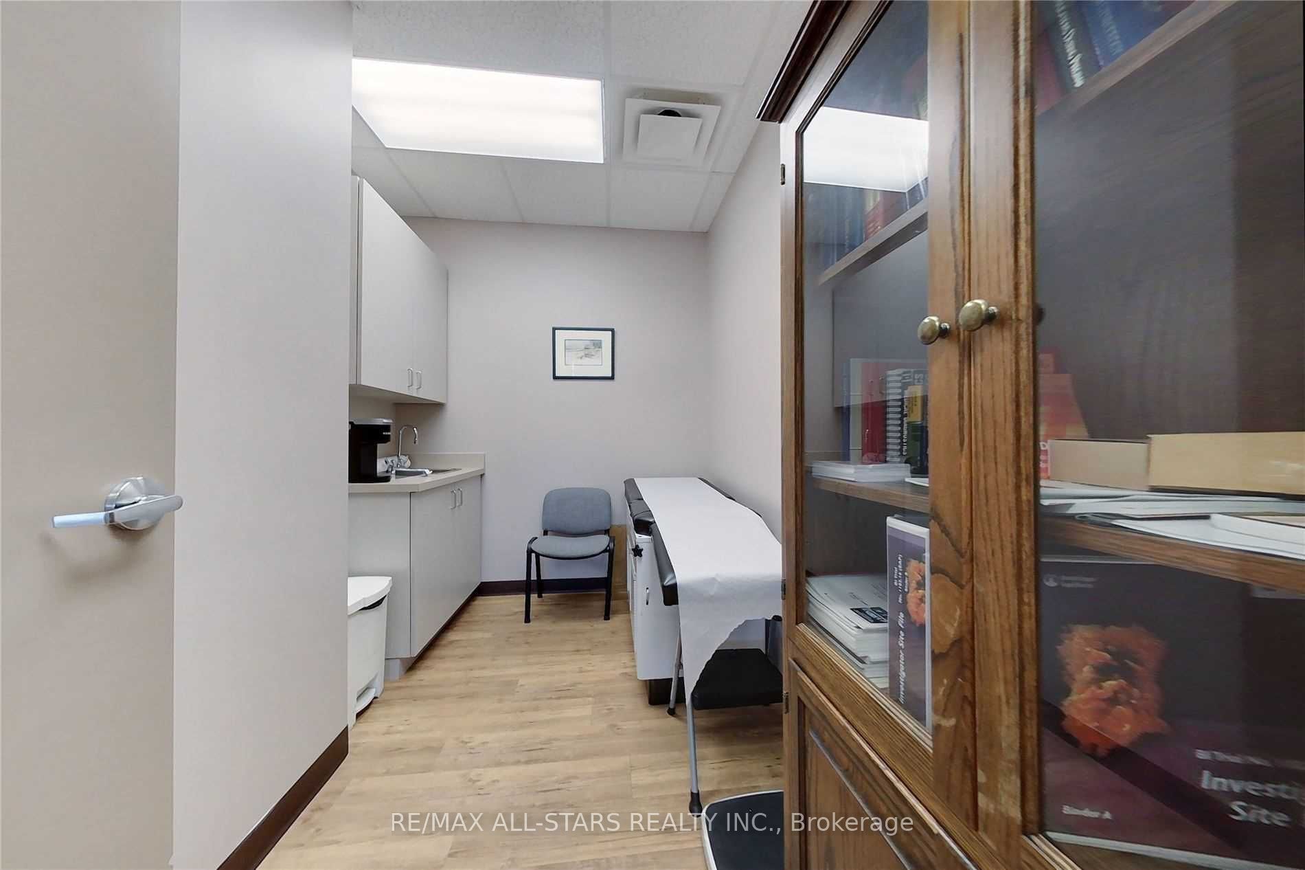 3075 Hospital Gate 416 Property Photo 7