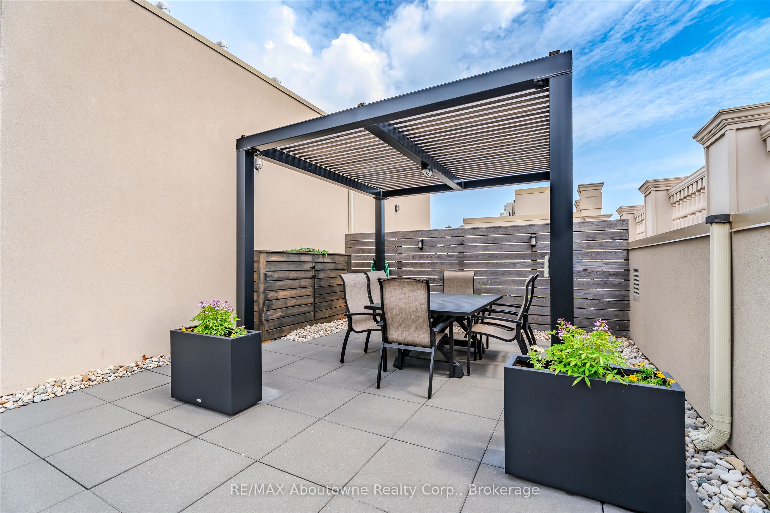 253 Church Street 402 Property Photo 30