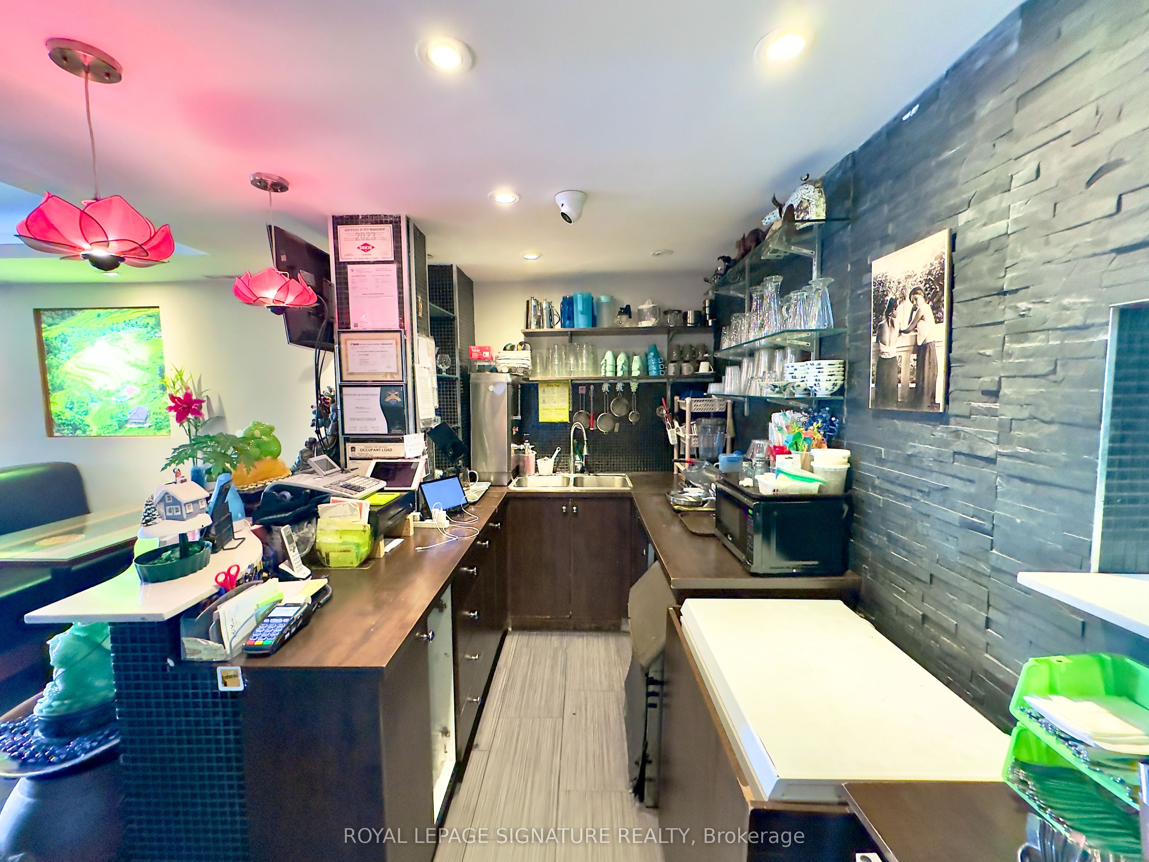1768 St Clair Avenue W Property Photo 3