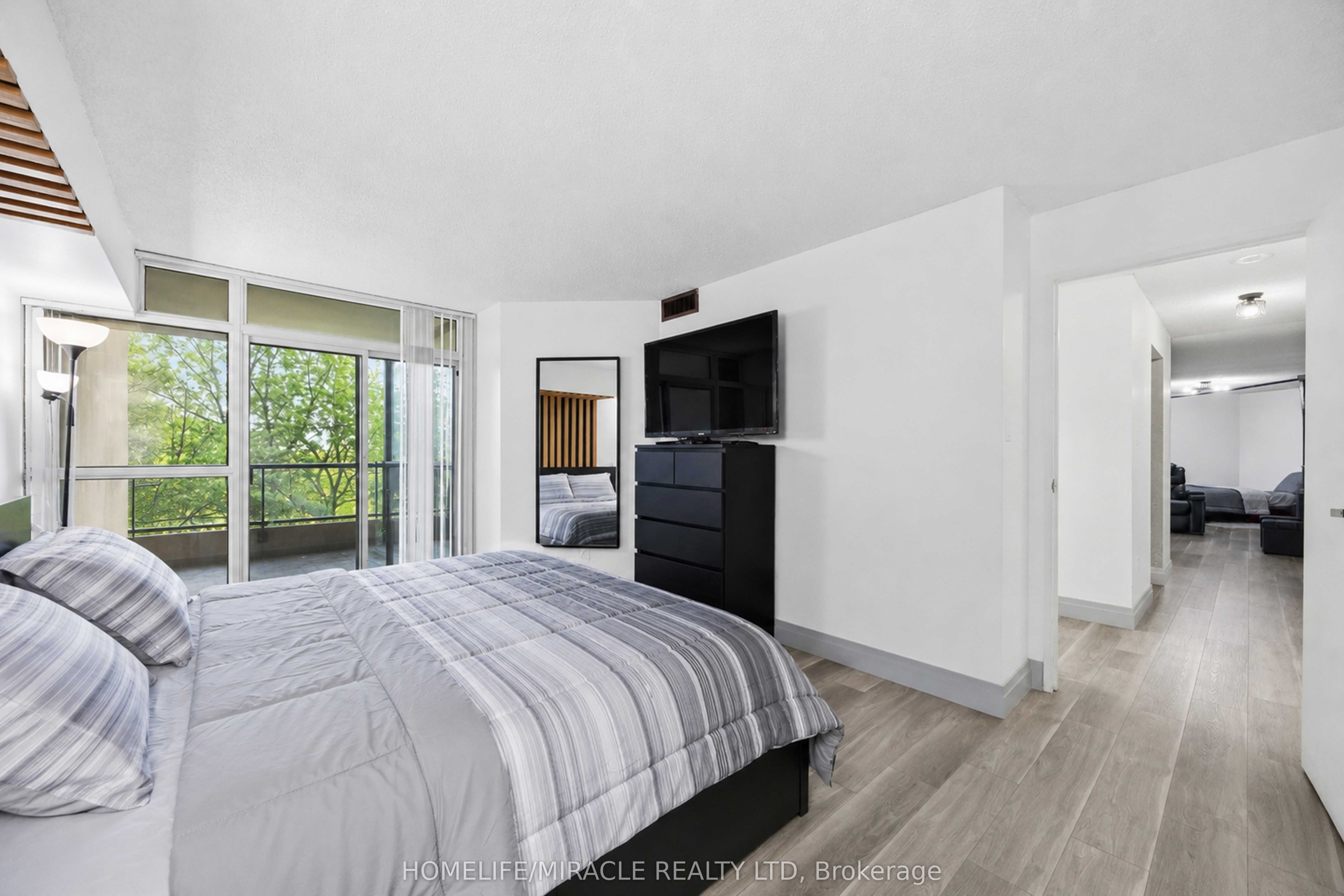 5 Rowntree Road 405 Property Photo 33